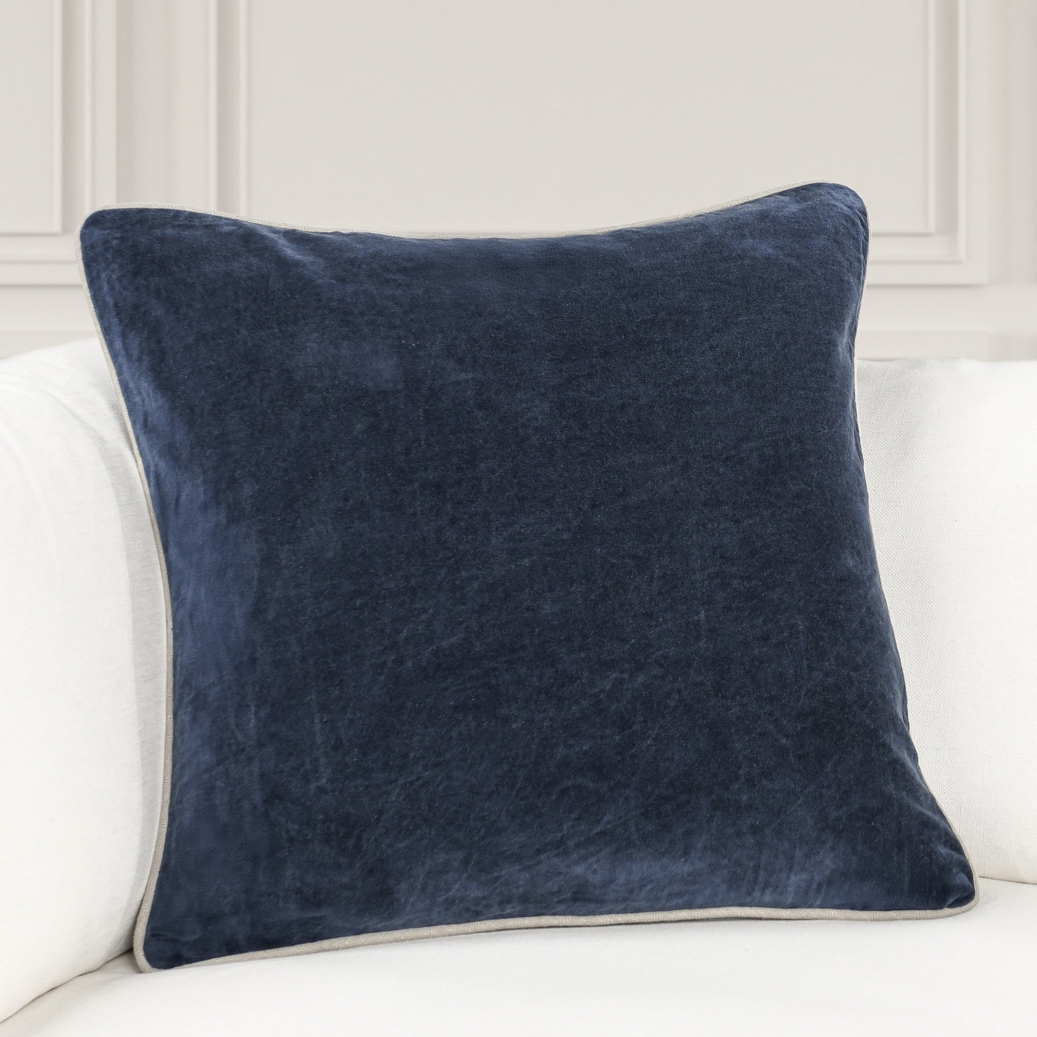 SLD Heirloom Velvet Multiple Sizes - Navy - 18"x18"