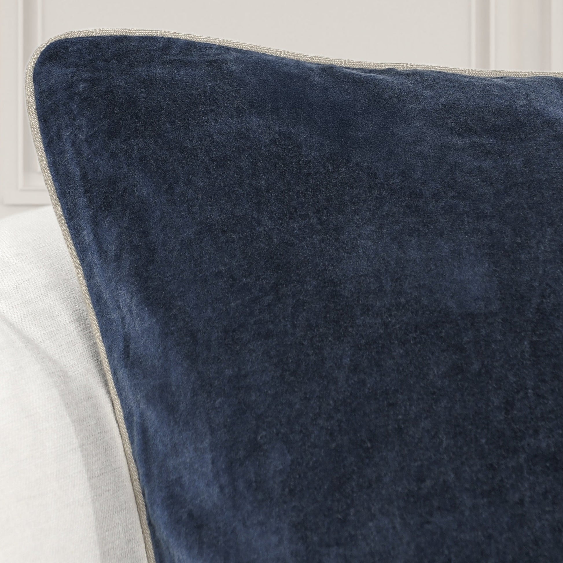 SLD Heirloom Velvet Multiple Sizes - Navy - 18"x18"