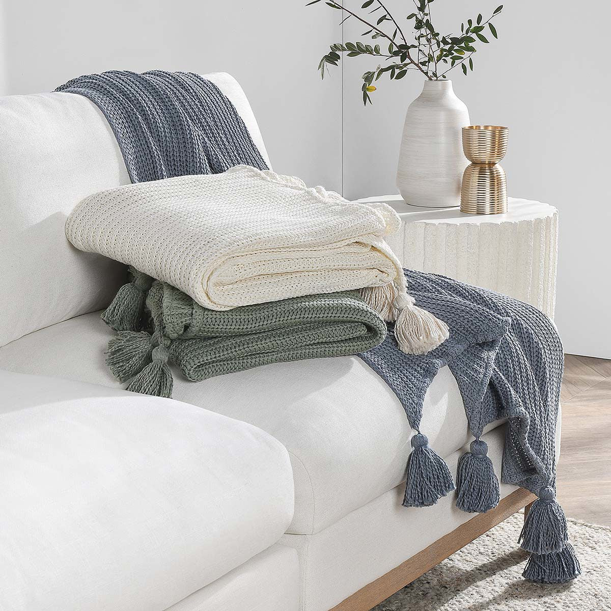 TC Veda 50x70 Throw - Sea Fog Blue