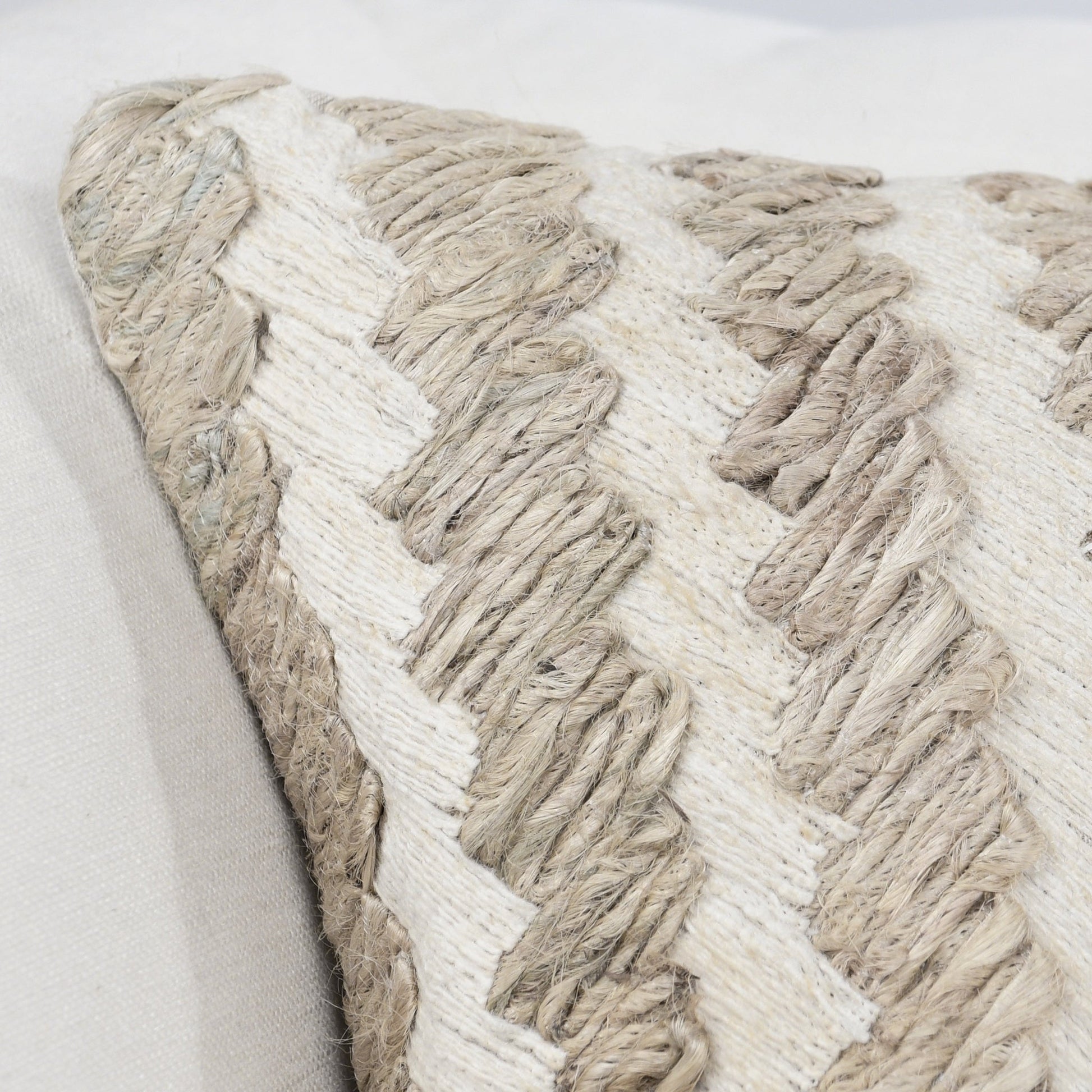 ML Burrows Multi 18x18 - Ivory