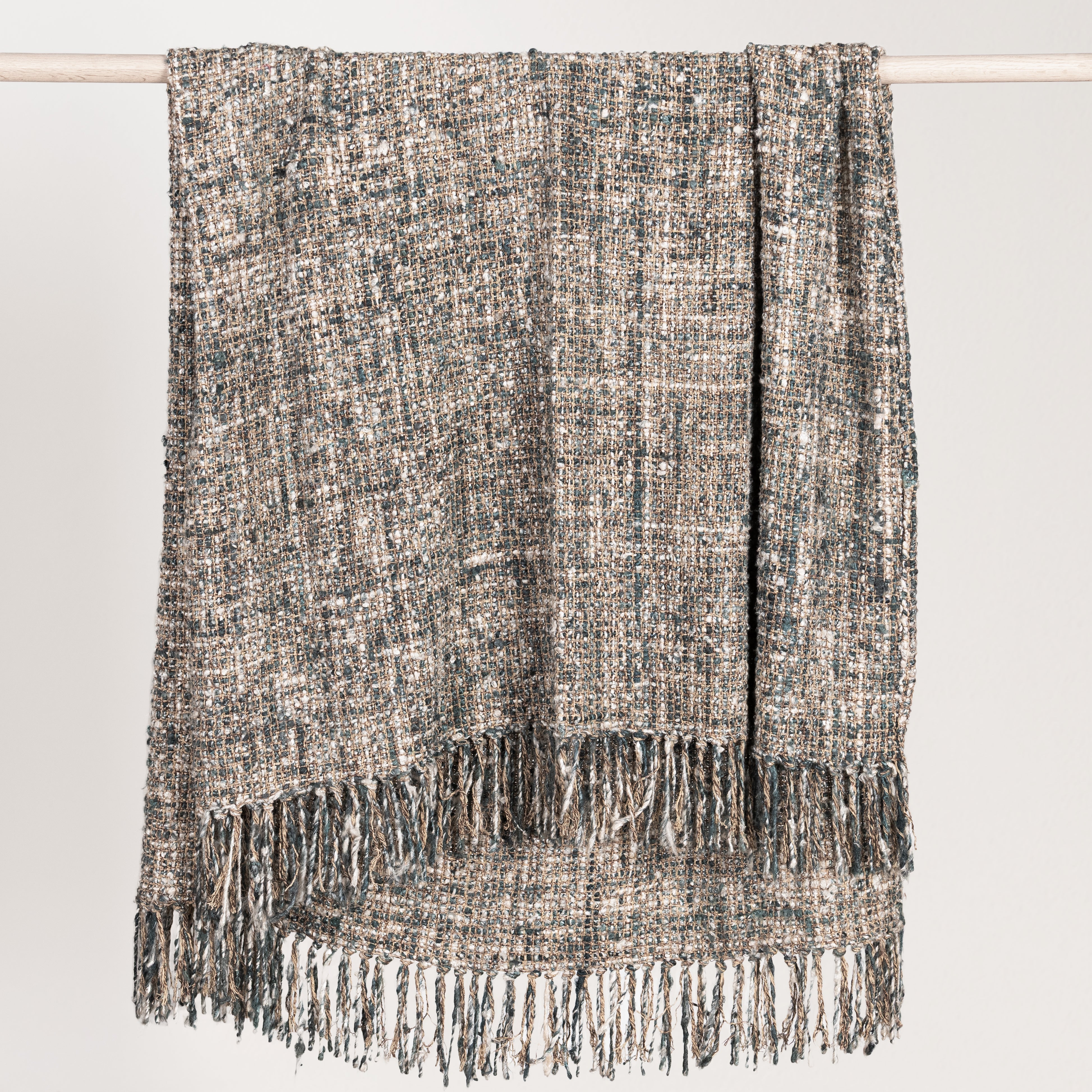 TC Porter 50x70 Throw - Black/Ivory