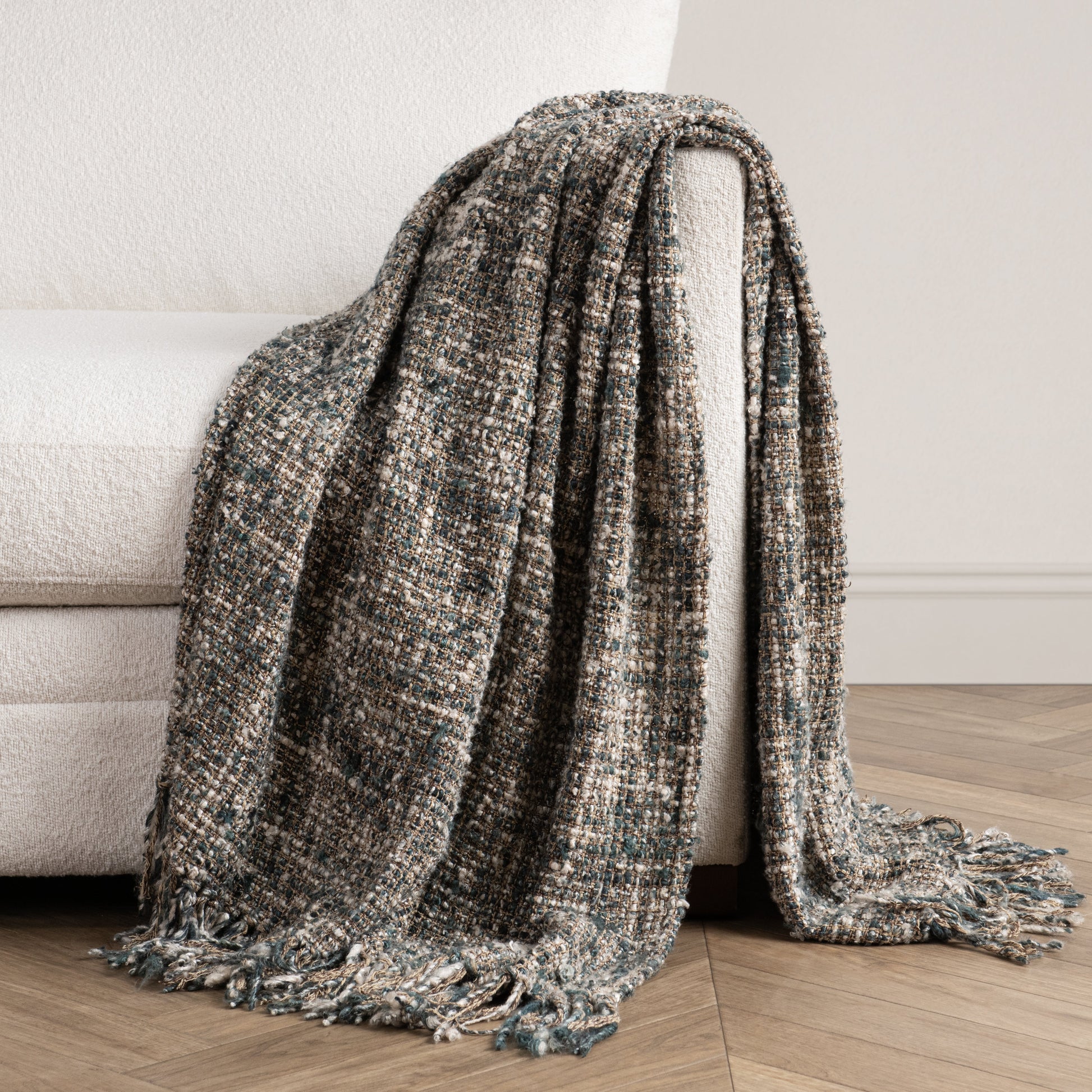 TC Porter 50x70 Throw - Black/Ivory