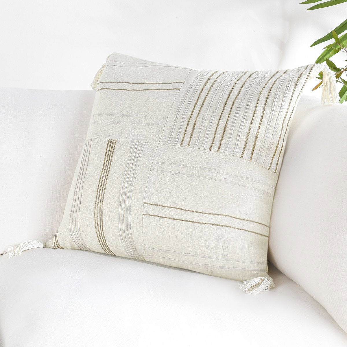 ST Apana Ivory/Natural Multiple Sizes
