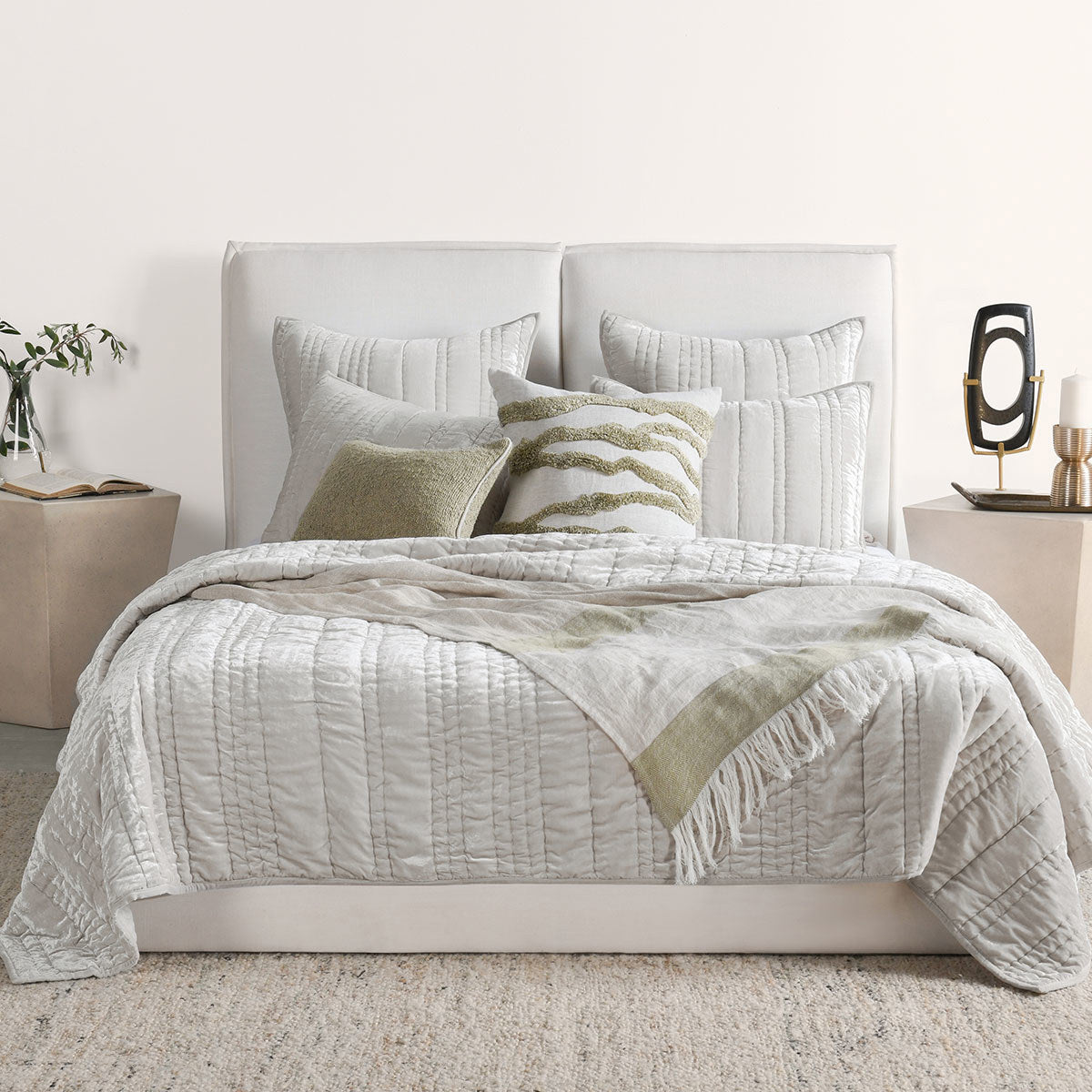 Seville Quilt Collection - Oyster Gray - King / Set