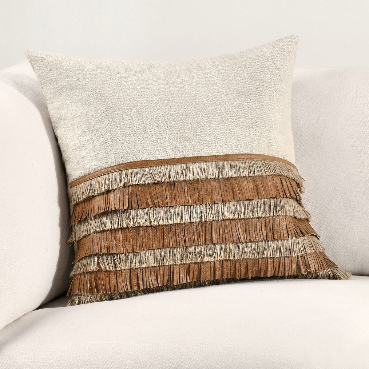 TL Casa Leather Chestnut/ Natural 20x20