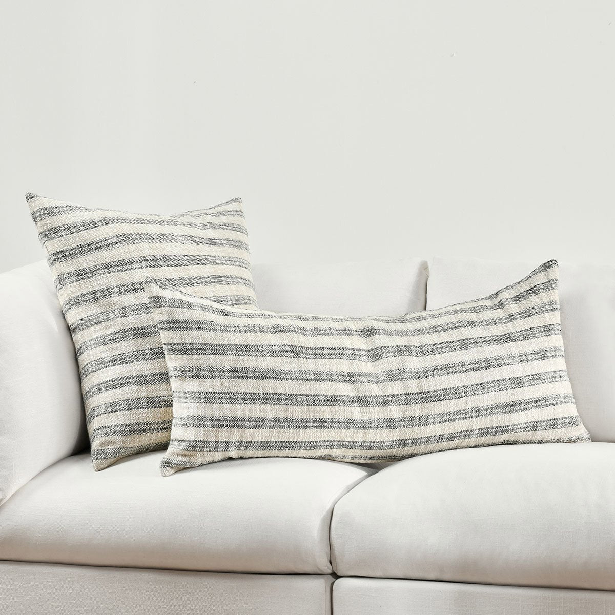 VC Linna Multiple Sizes - Natural/Black - 16"x36"