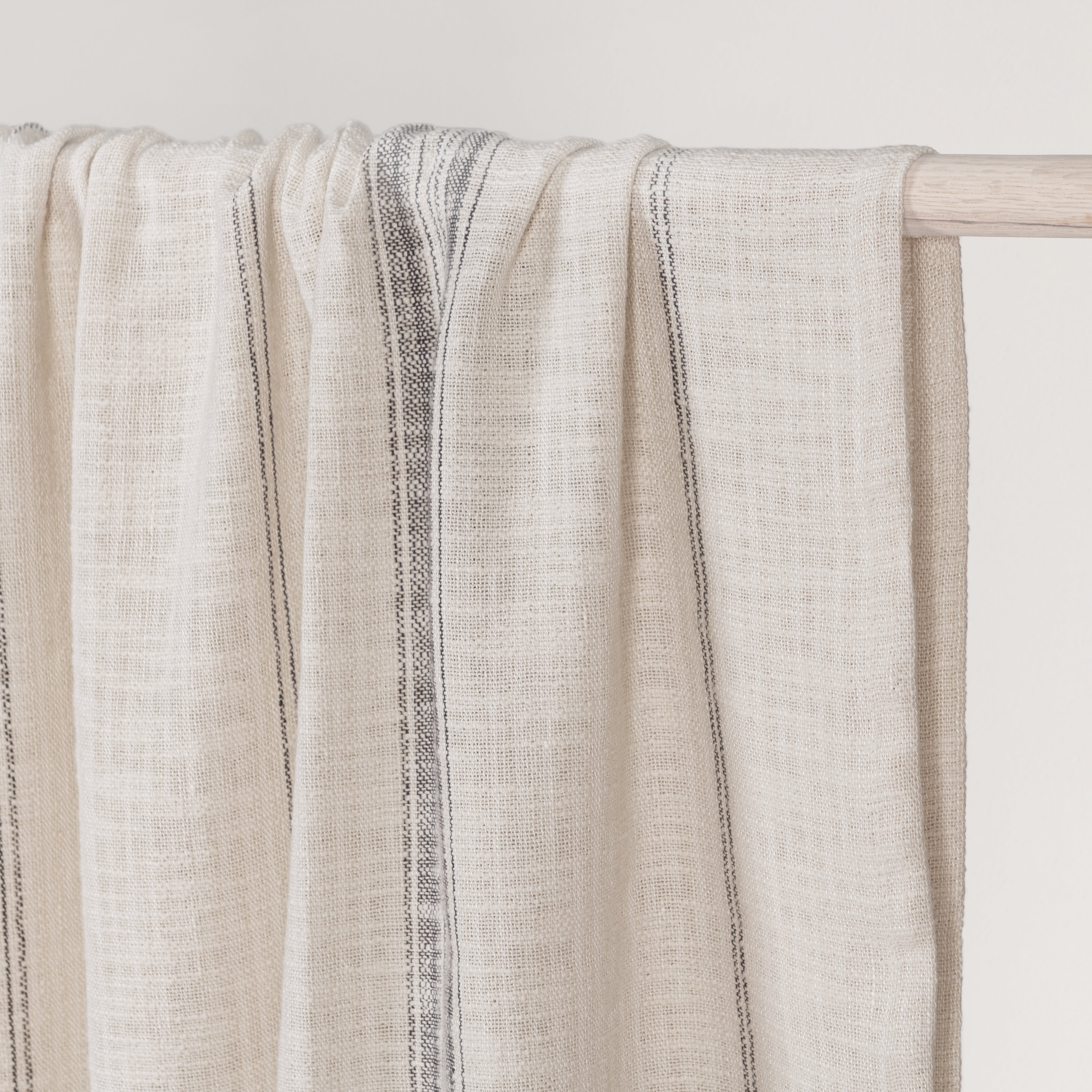 TC Ria Throw 50x70 - Natural/Black