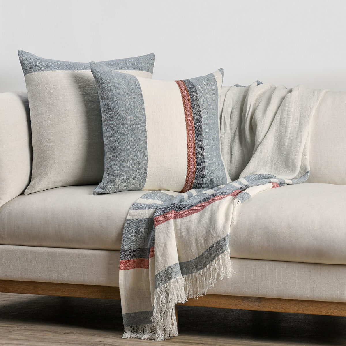 BW Taylor Blue Multi 22x22