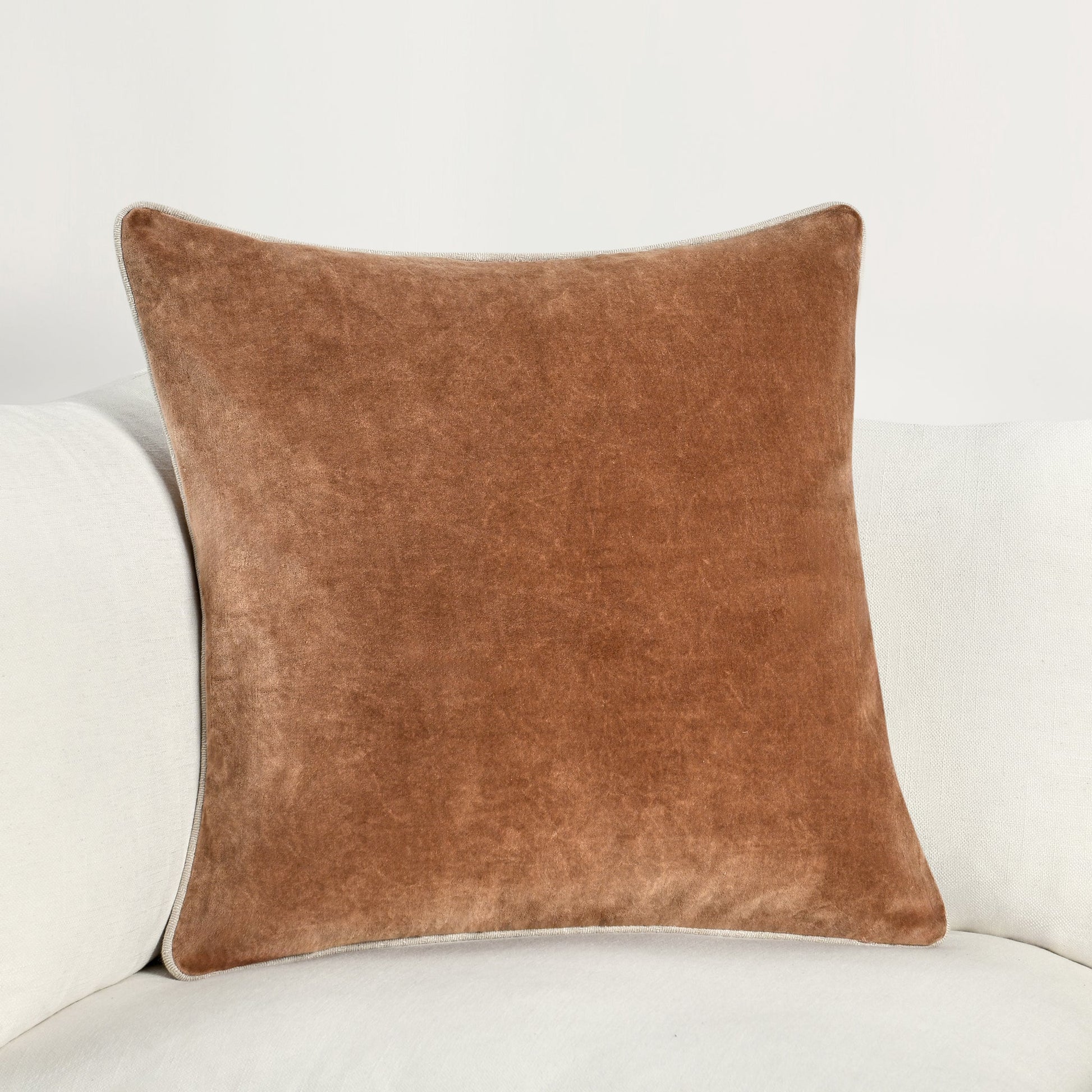 SLD Heirloom Velvet Multiple Sizes - Hazel - 22"x22"