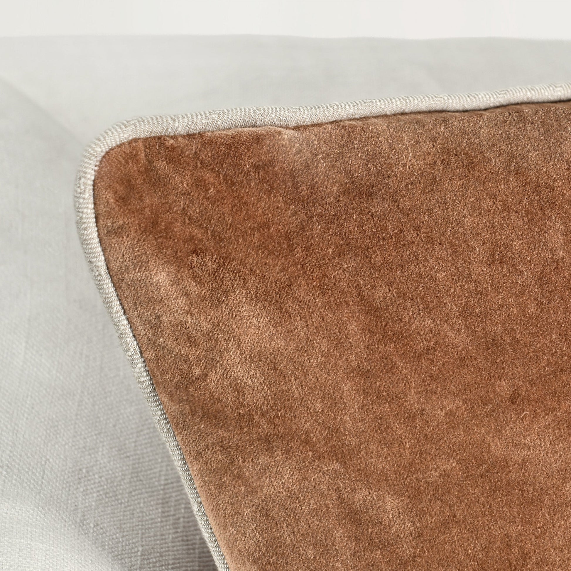 SLD Heirloom Velvet Multiple Sizes - Hazel - 22"x22"