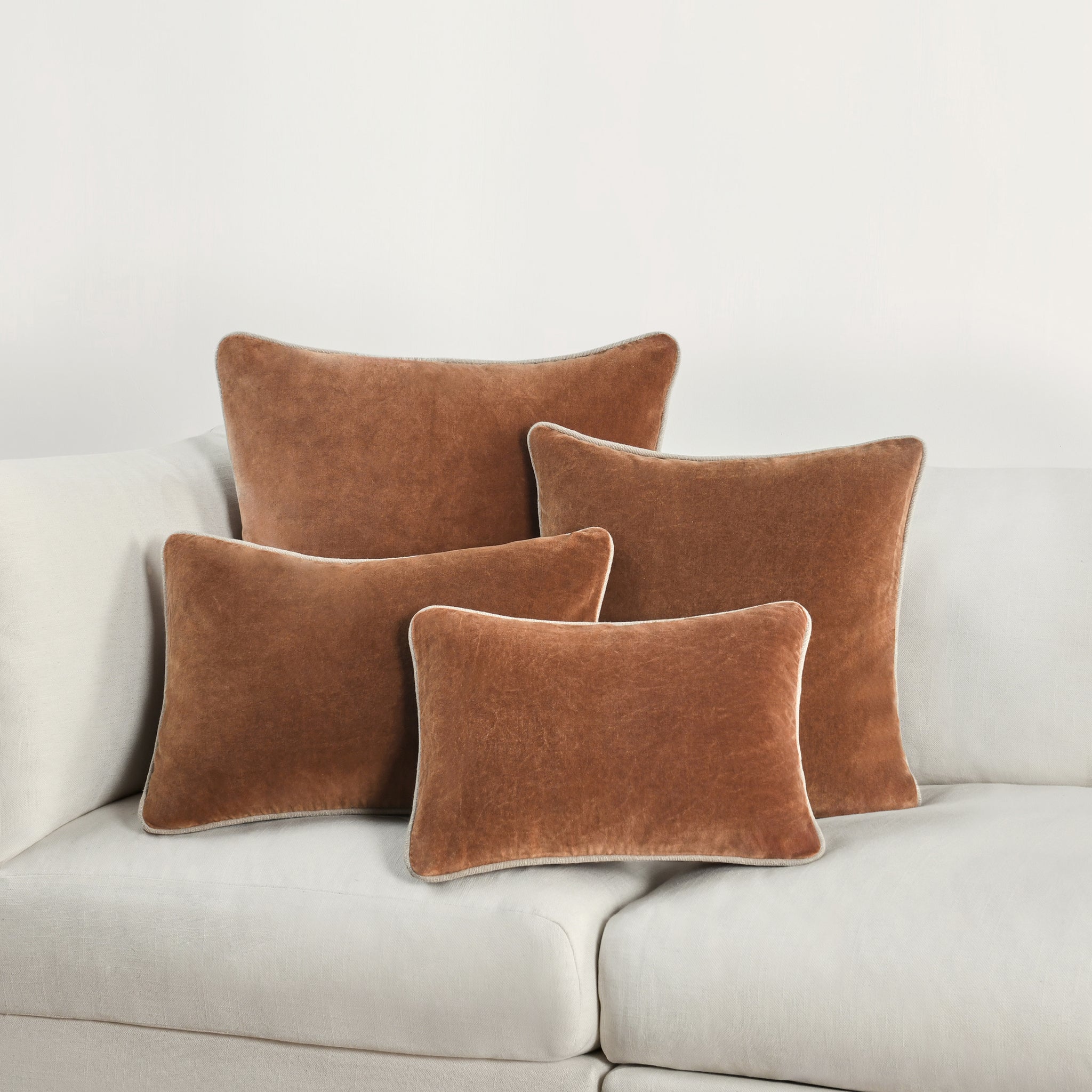SLD Heirloom Velvet Multiple Sizes - Hazel - 22"x22"