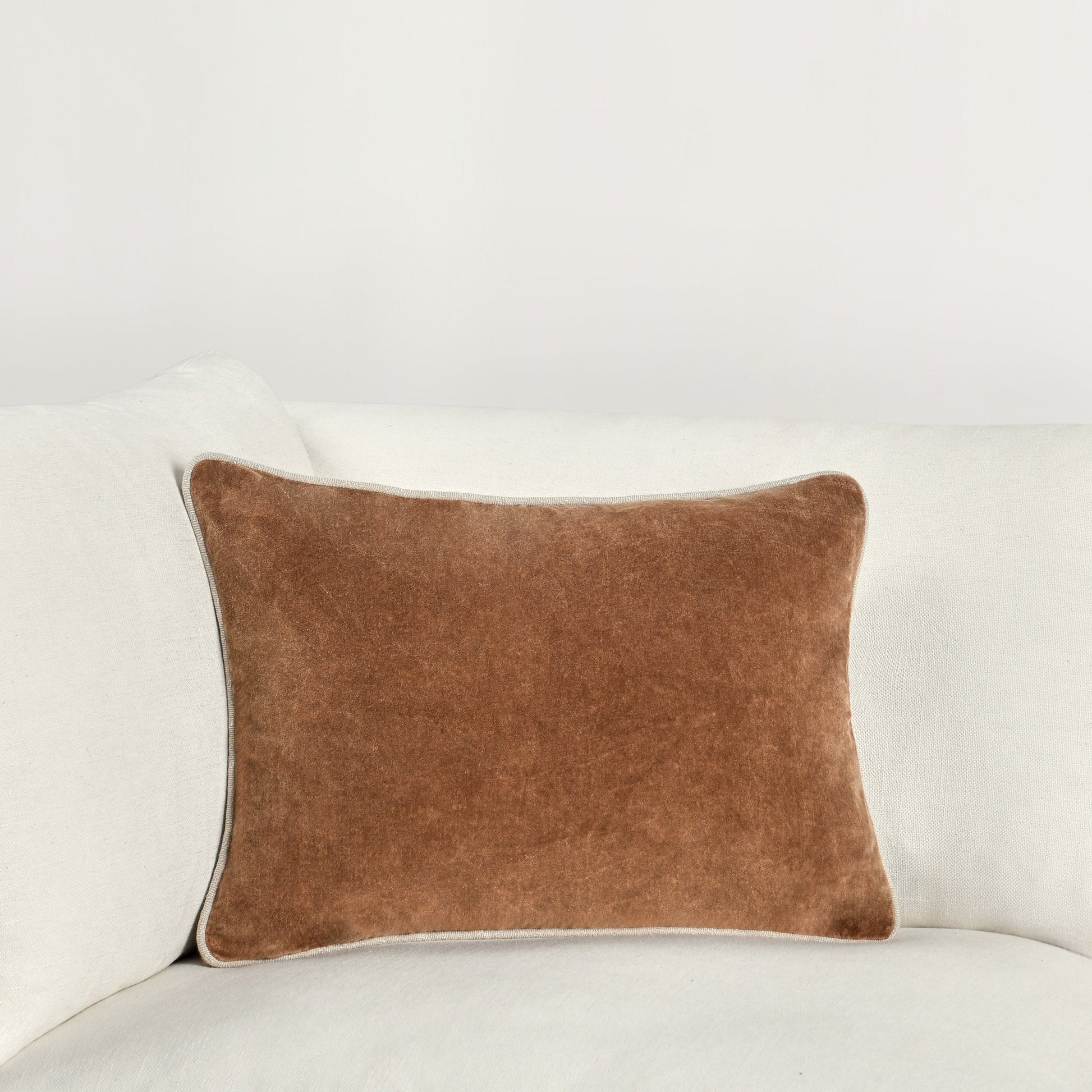 SLD Heirloom Velvet Multiple Sizes - Hazel - 22"x22"