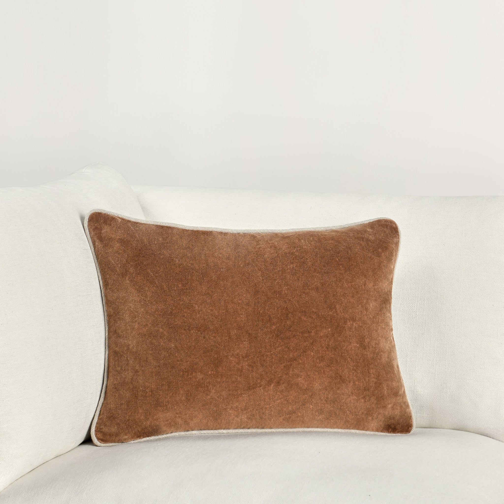 SLD Heirloom Velvet Multiple Sizes - Hazel - 22"x22"