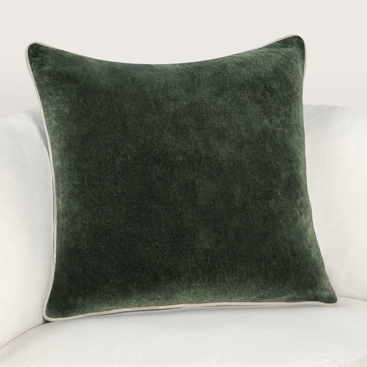SLD Heirloom Velvet Multiple Sizes - Forest Green - 22"x22"
