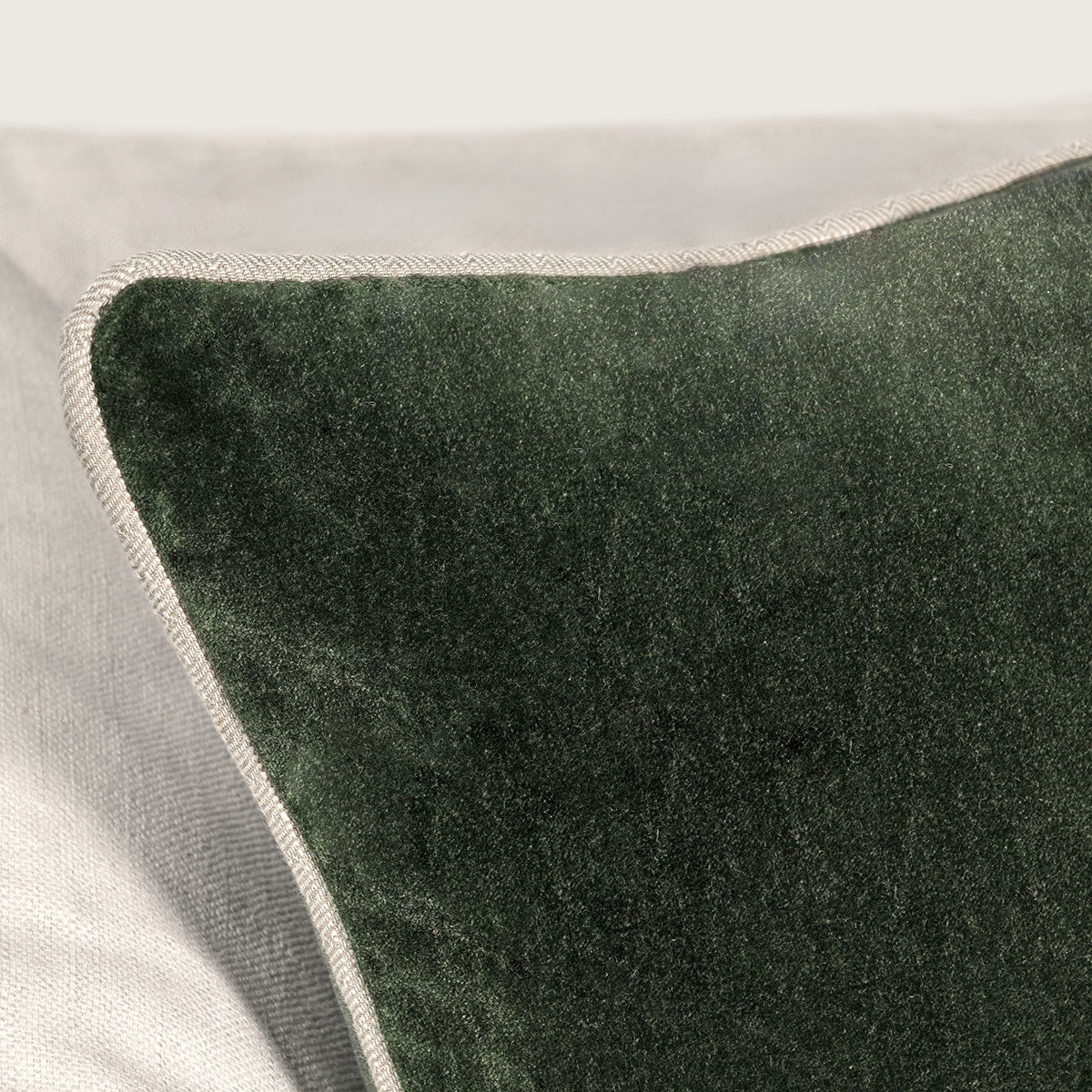 SLD Heirloom Velvet Multiple Sizes - Forest Green - 22"x22"