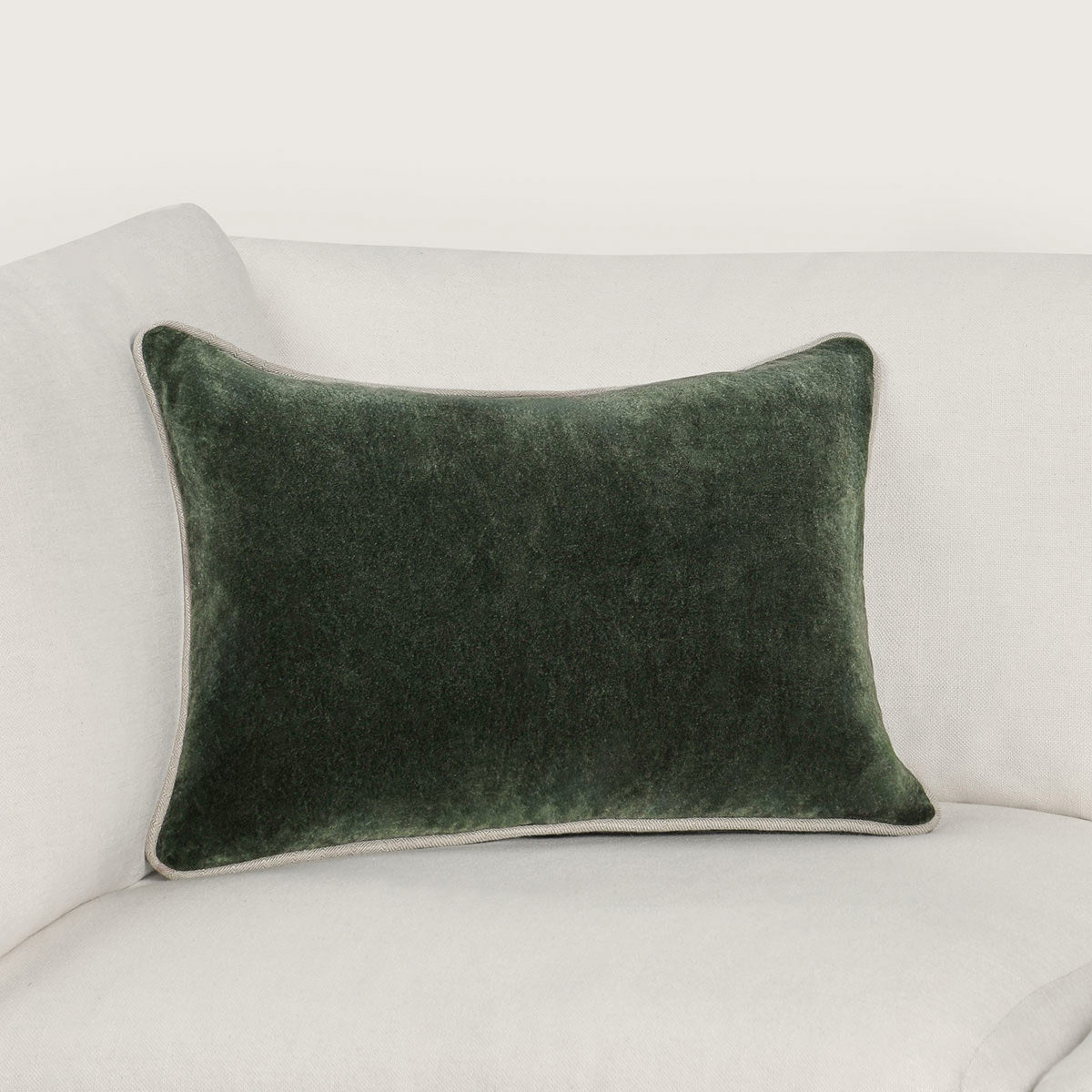 SLD Heirloom Velvet Multiple Sizes - Forest Green - 22"x22"