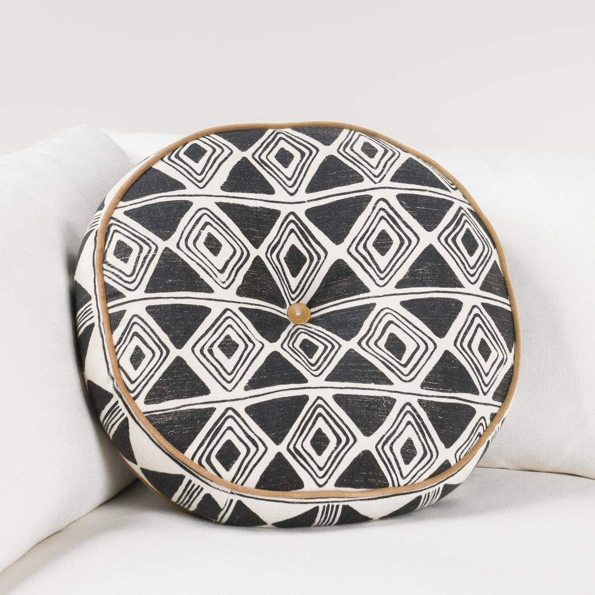 RO Nubia Black/White Multiple Sizes