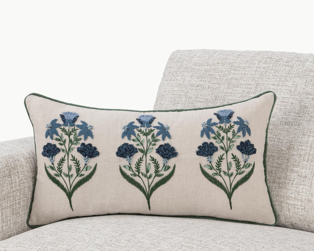 NV Belcourt Floral Natural/Blue 14x26