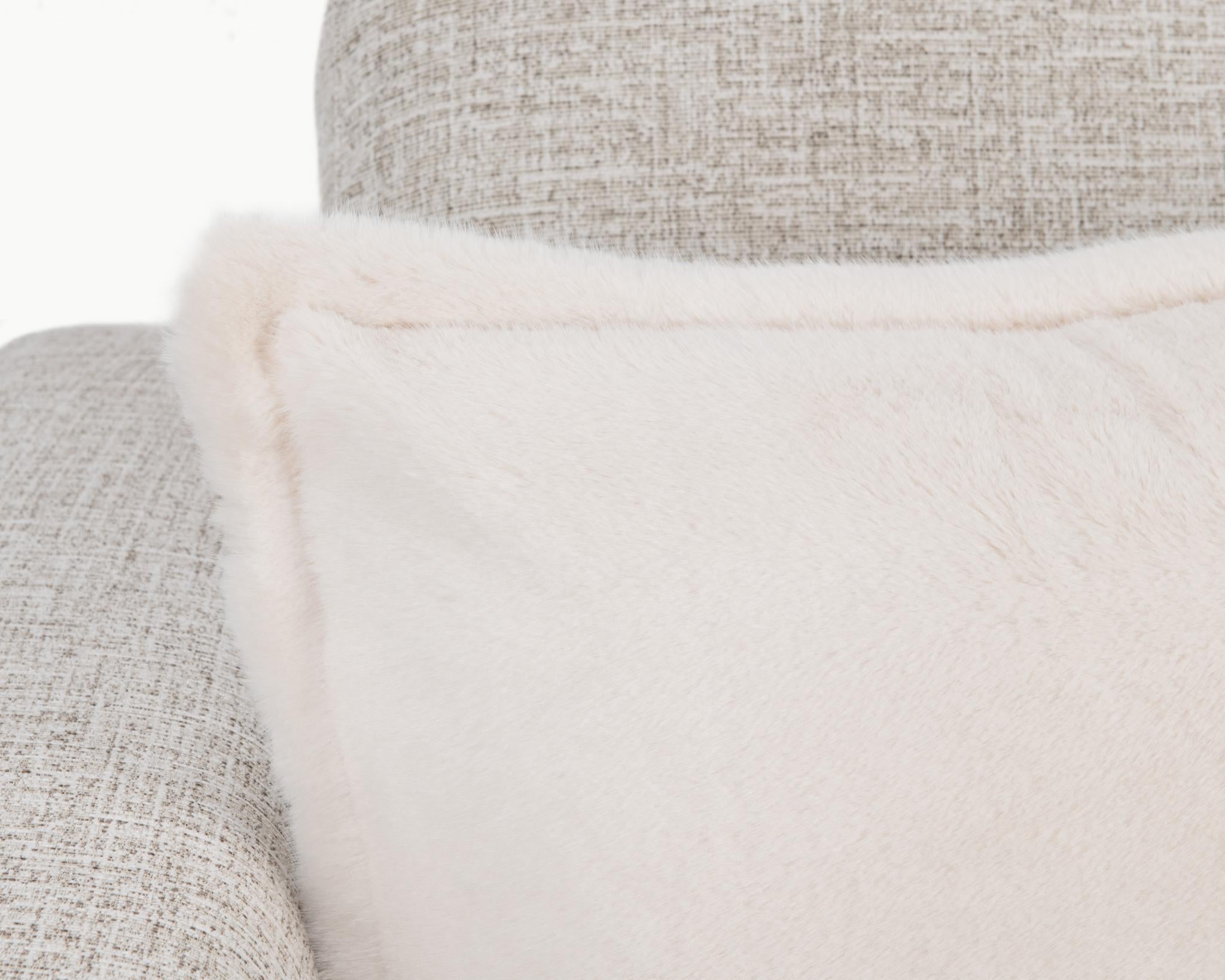 NV Taiga Faux Fur Multiple Sizes - Ivory - 14x26