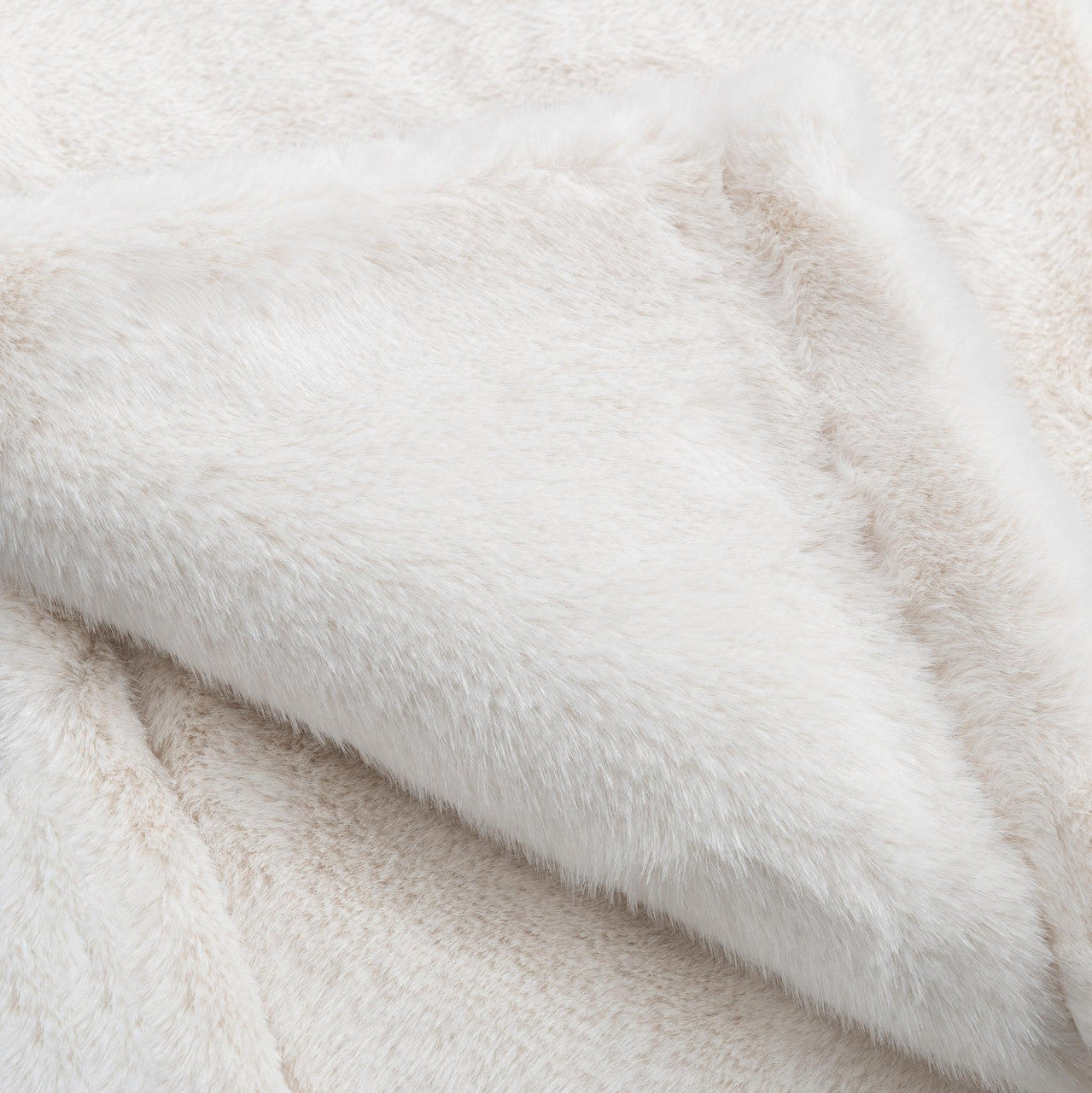 TC Taiga Faux Fur Ivory Throw 50x70