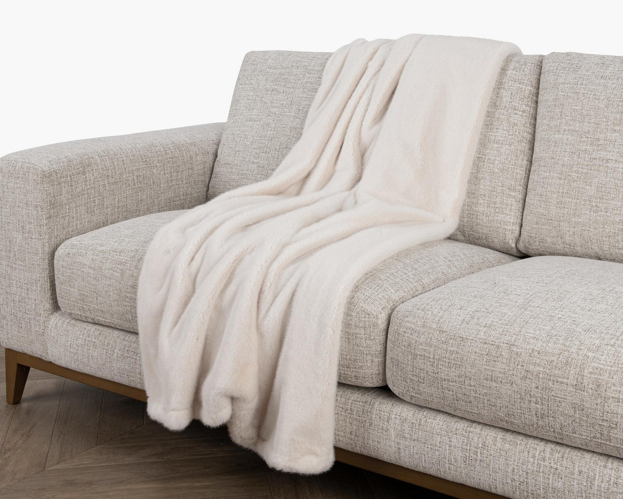 TC Taiga Faux Fur Ivory Throw 50x70