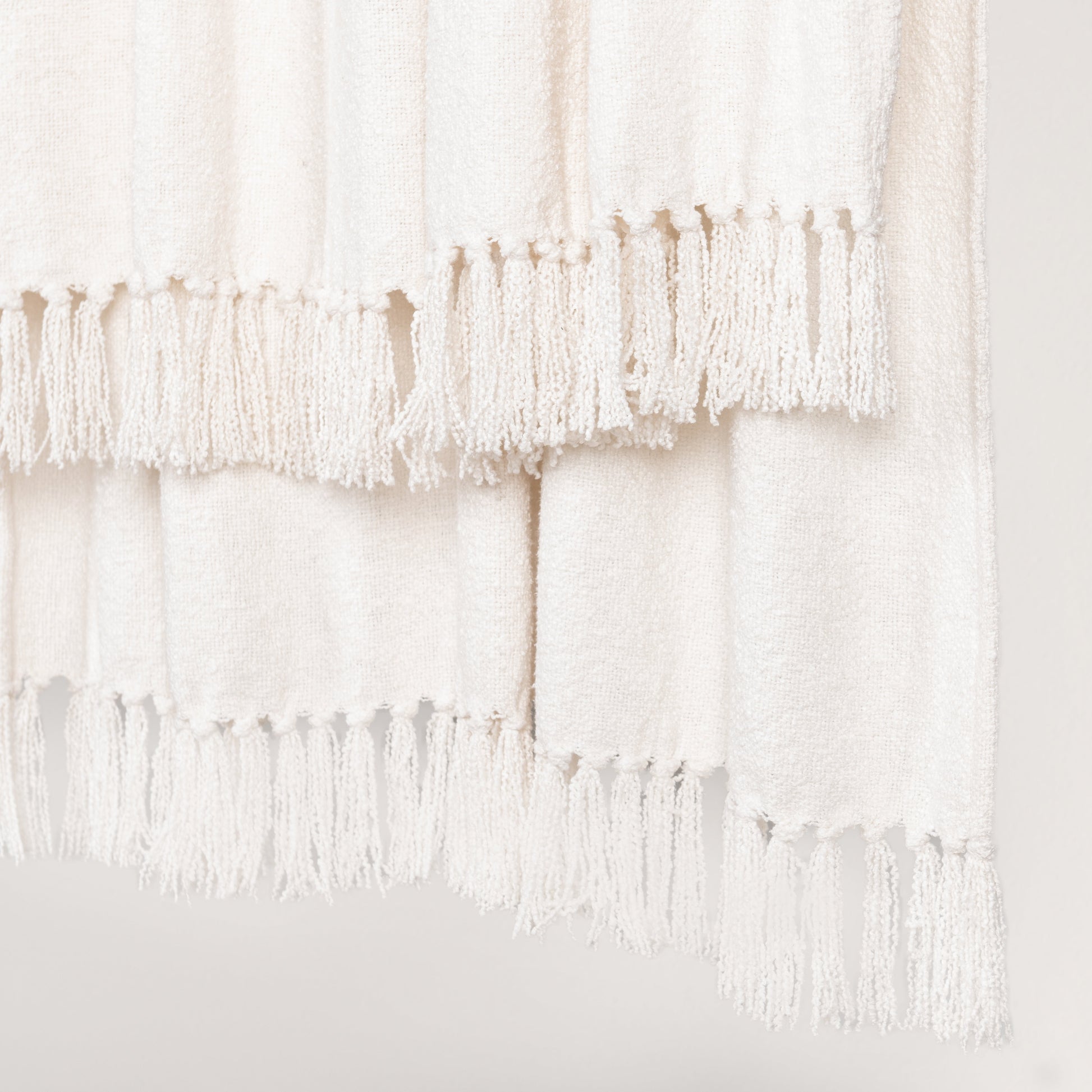 TC Aria Boucle Throw 50x70 - Ivory