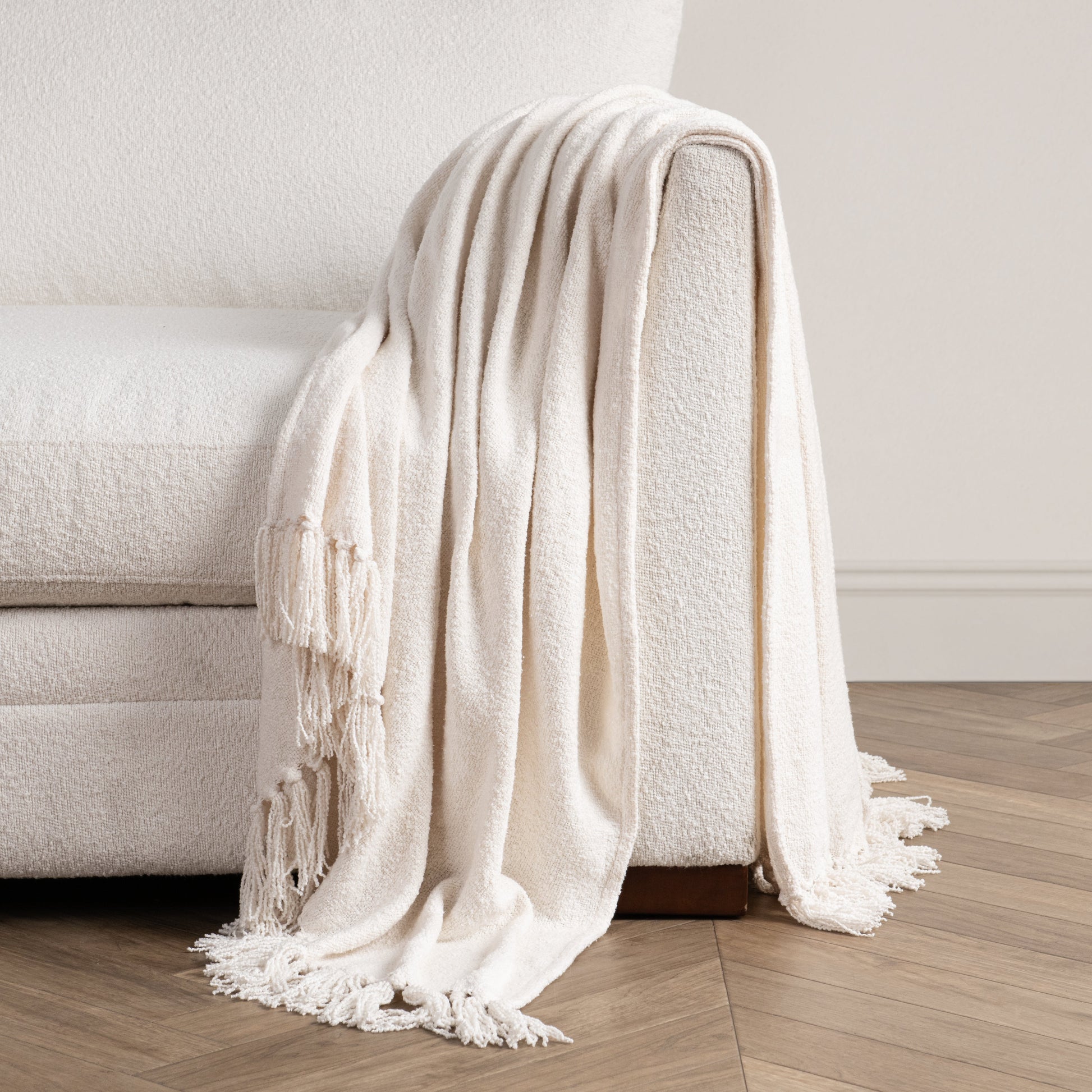 TC Aria Boucle Throw 50x70 - Ivory