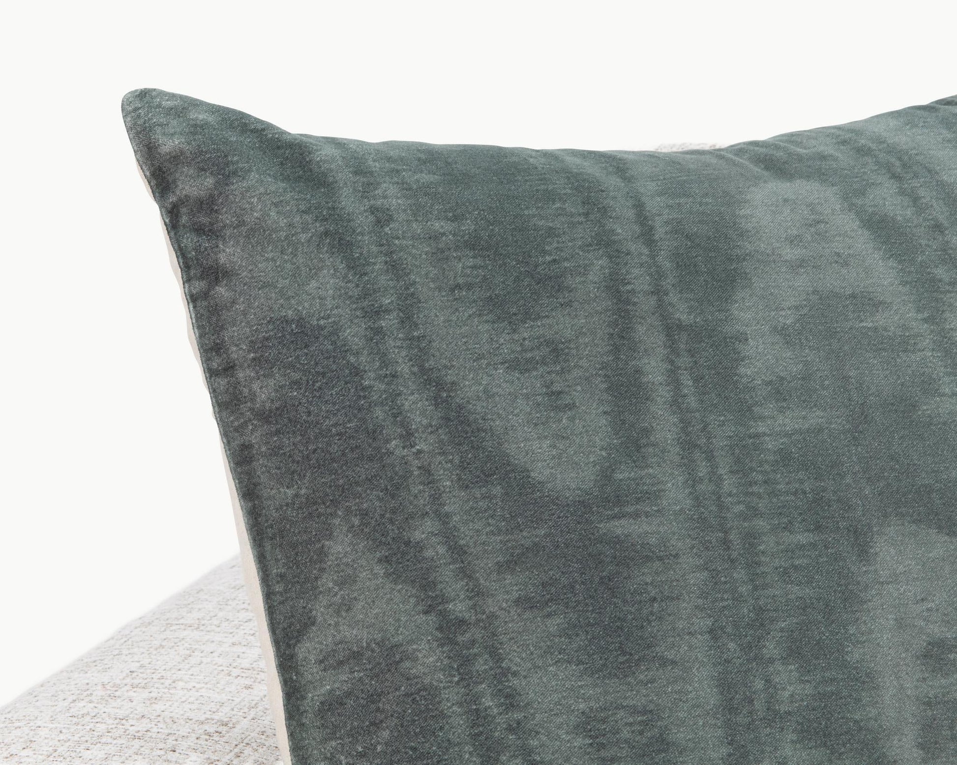 NV Hildene 22x22 - Chambray Blue