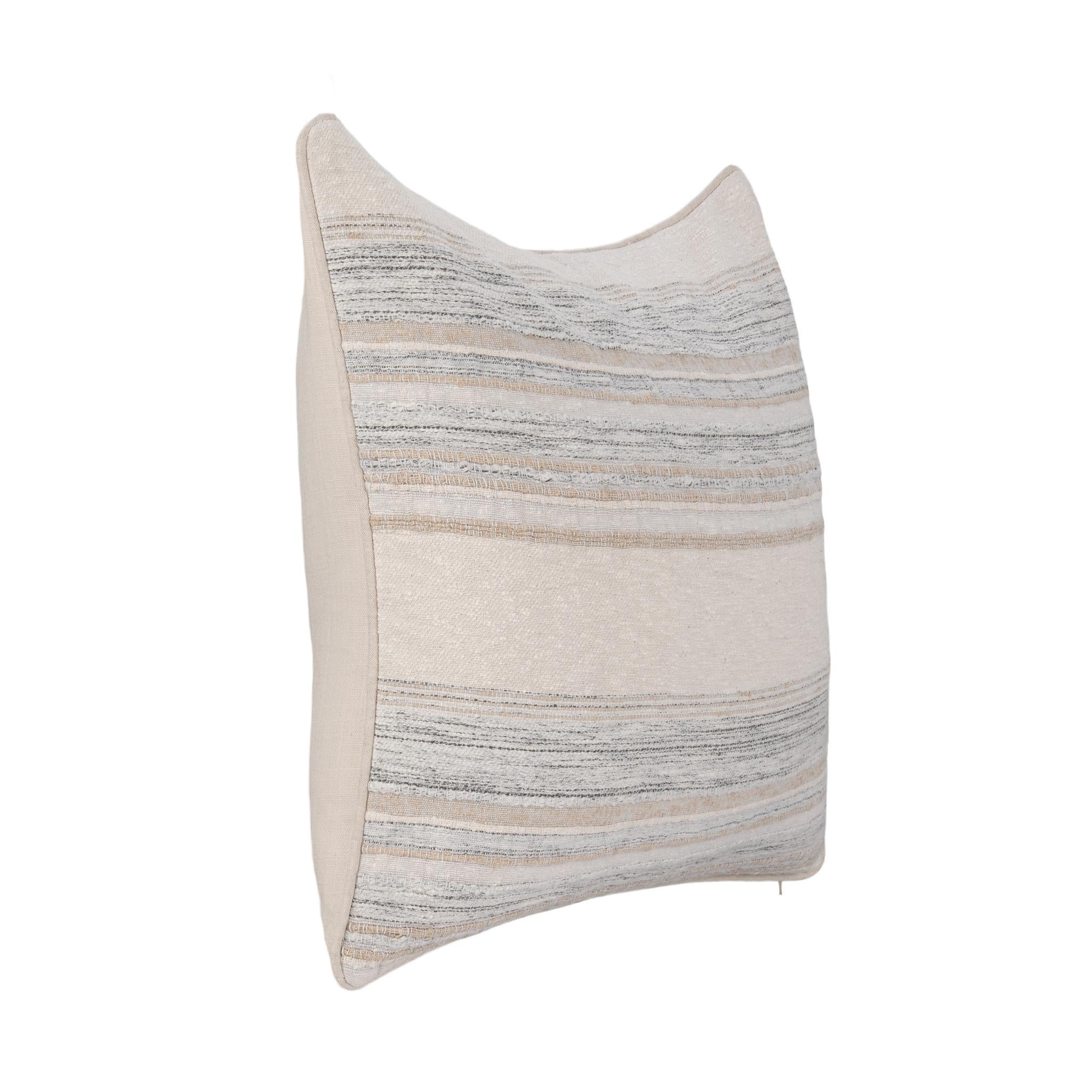 TQ Rockport Multi Multiple Sizes - Ivory - 22x22