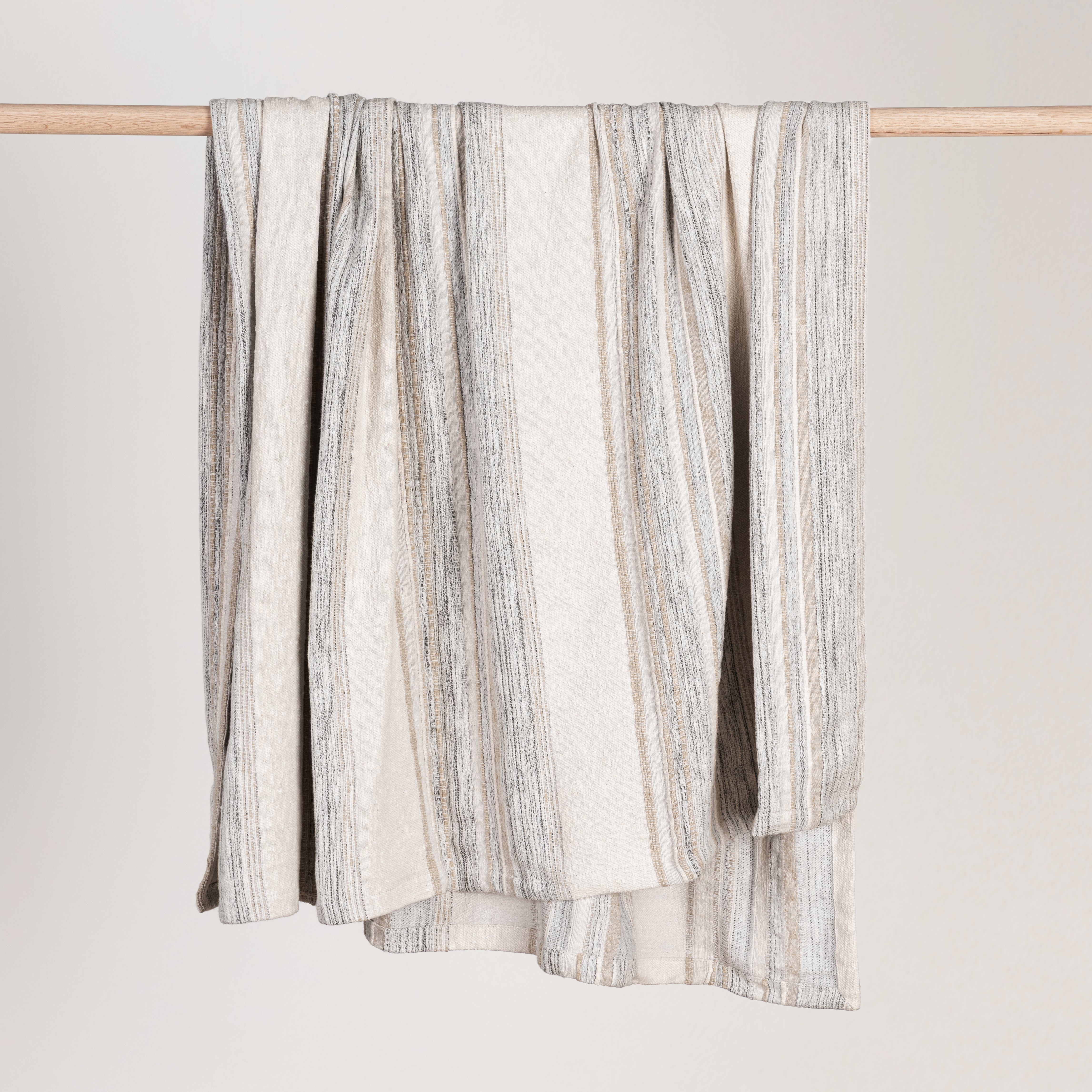 TC Rockport Throw 50x70 - Ivory Multi
