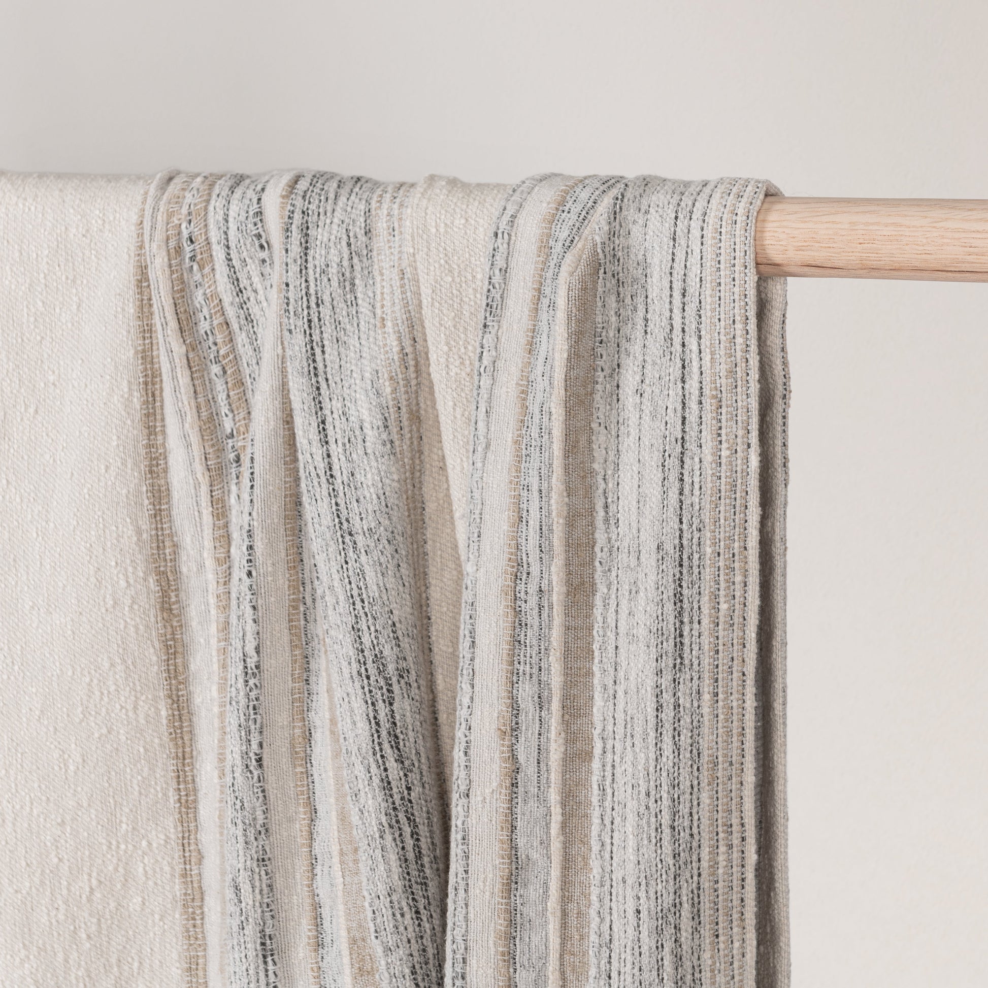 TC Rockport Throw 50x70 - Ivory Multi