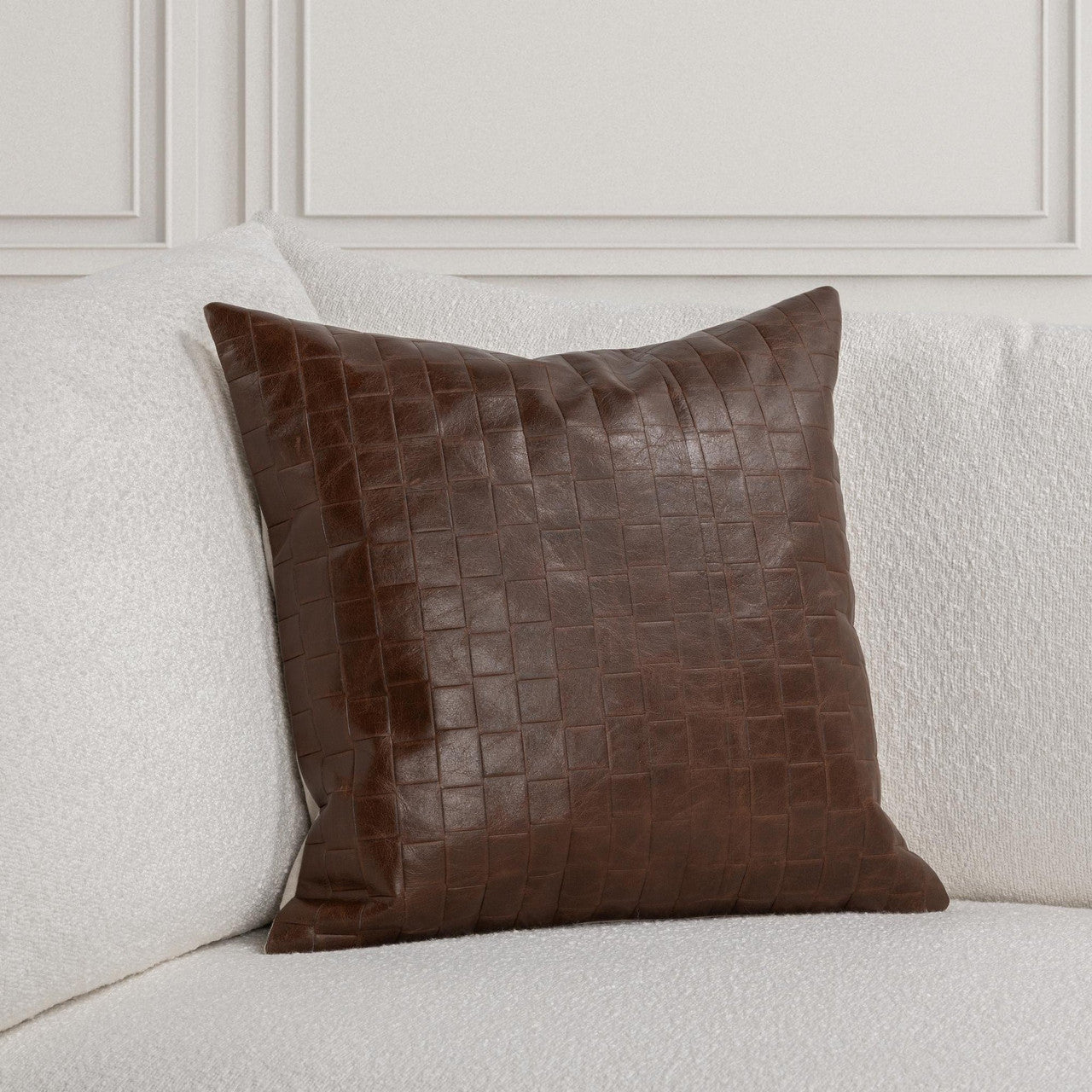 TQ Leather Seston Brown 20x20