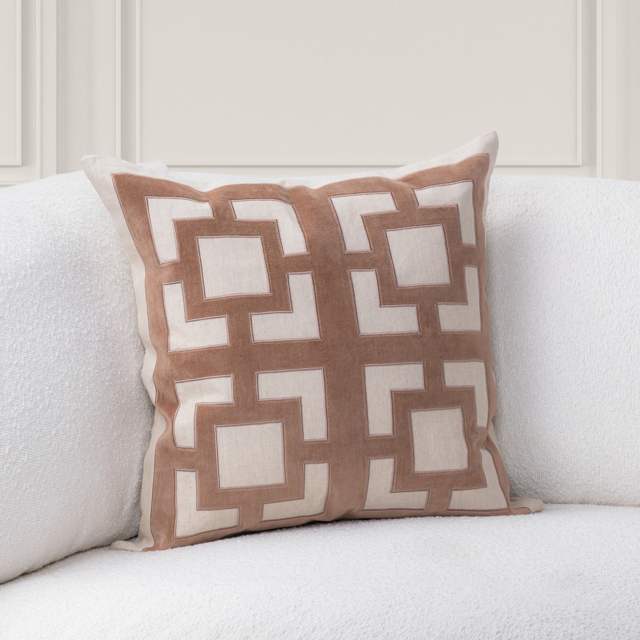 TD Corbin 22x22 - Frothed Brown