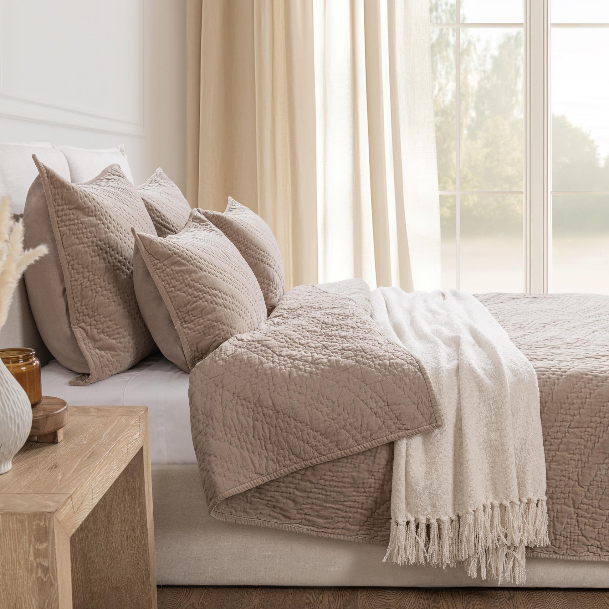Elms Velvet Quilt Collection - Velvet Pebble - King / Set