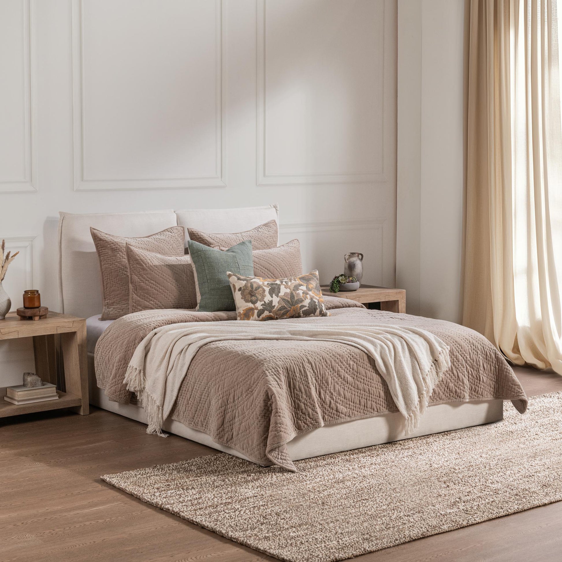 Elms Velvet Quilt Collection - Velvet Pebble - King / Set