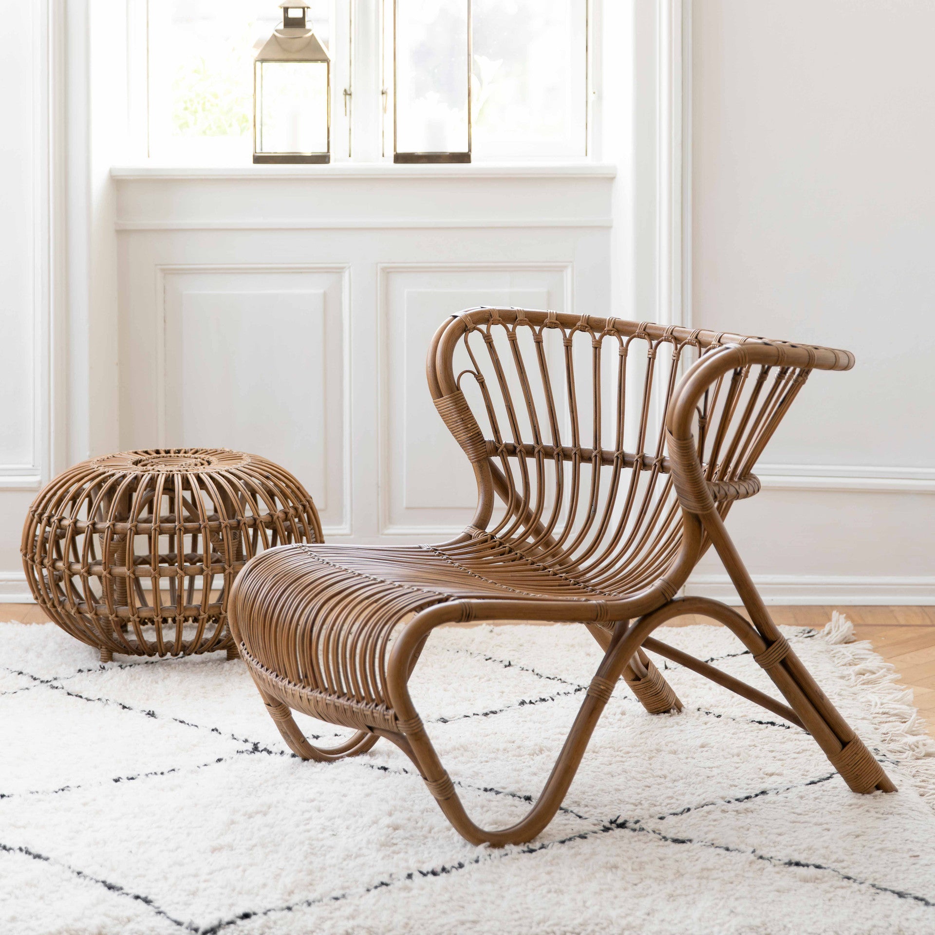 Viggo Boesen Fox Chair by Sika Design - view 17