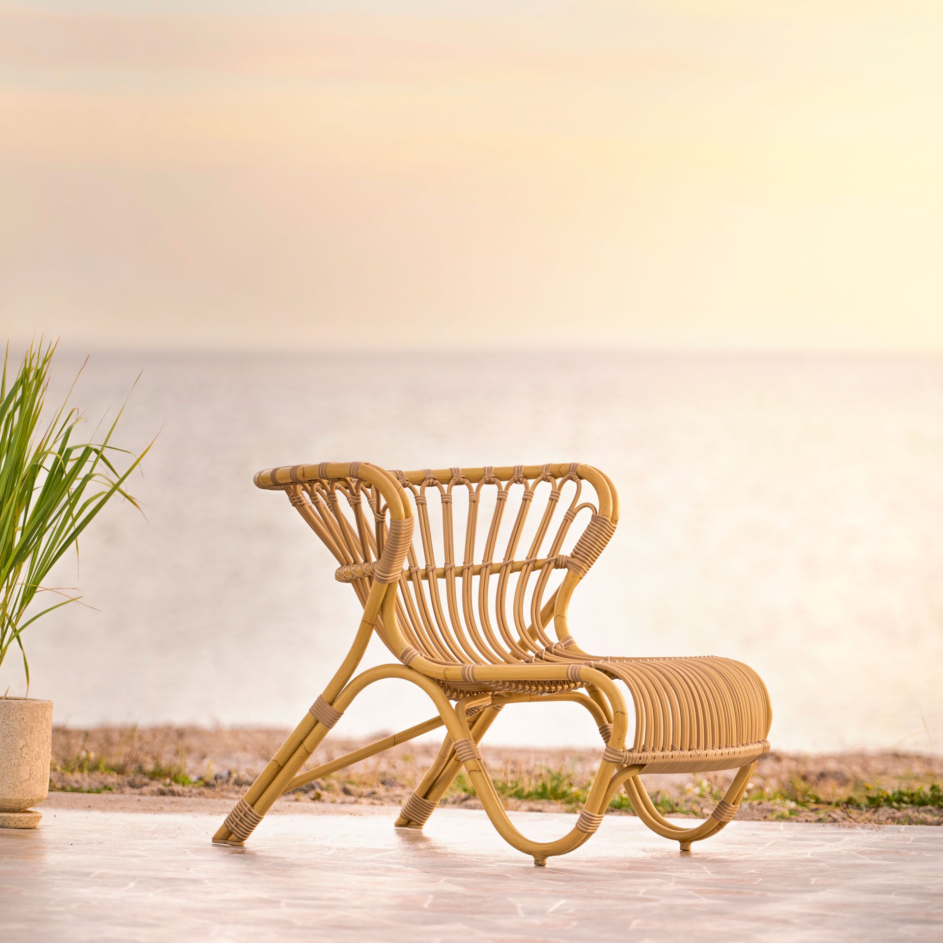 Viggo Boesen Fox Chair Exterior by Sika Design - view 5