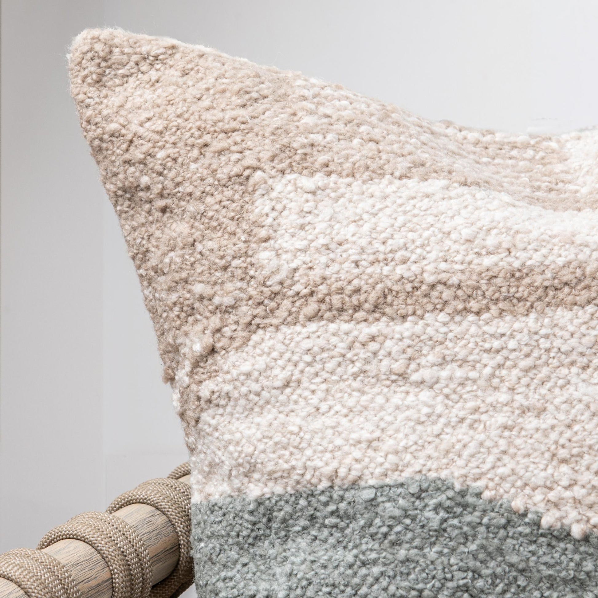 Performance Sita 22x22 - Dry Sage/ Natural