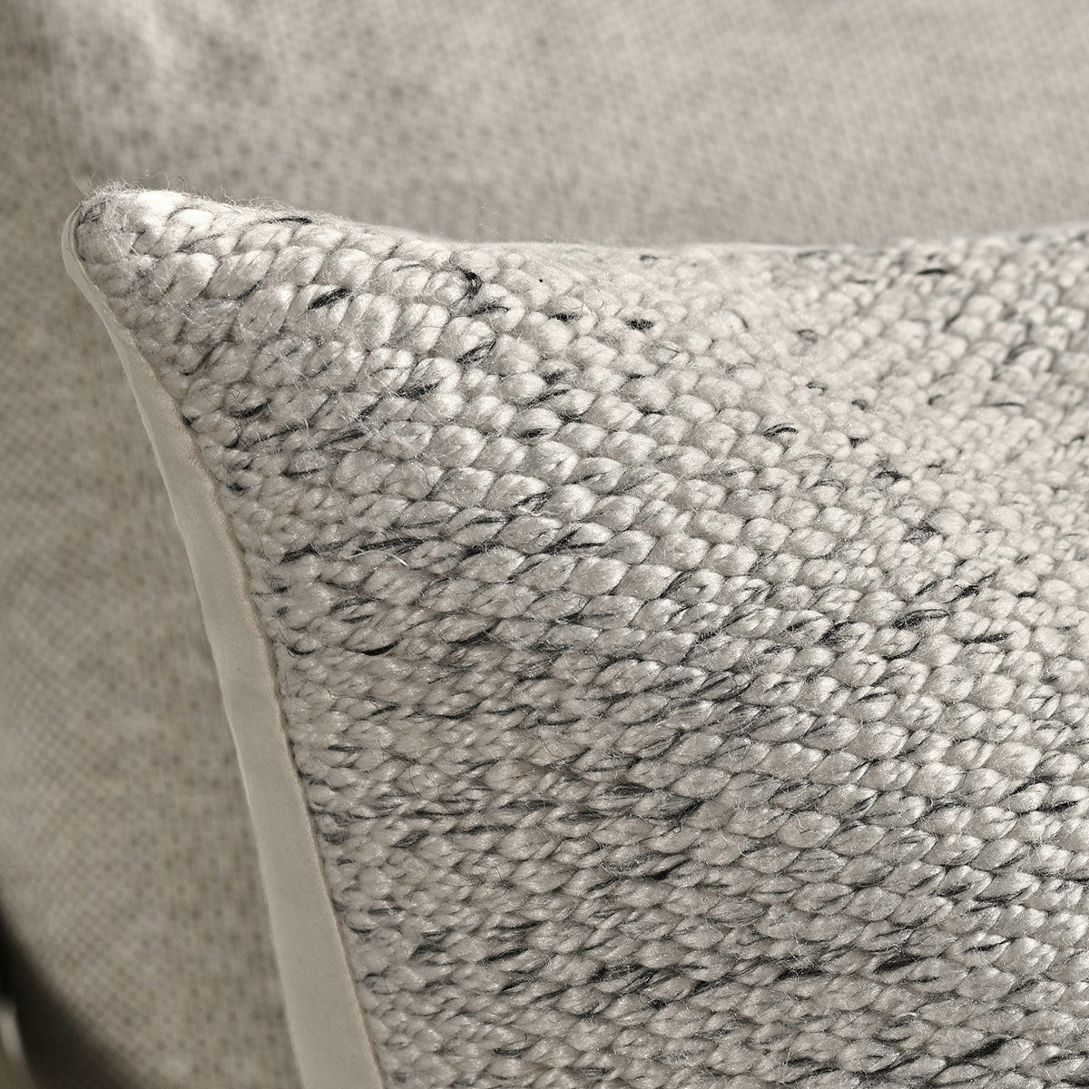 Performance Stella Multi Size - Ivory Multi - 26"x26"