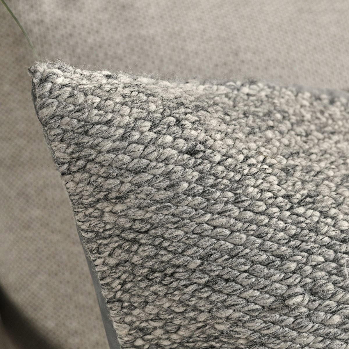 Performance Stella Multi Size - Gray - 26"x26"