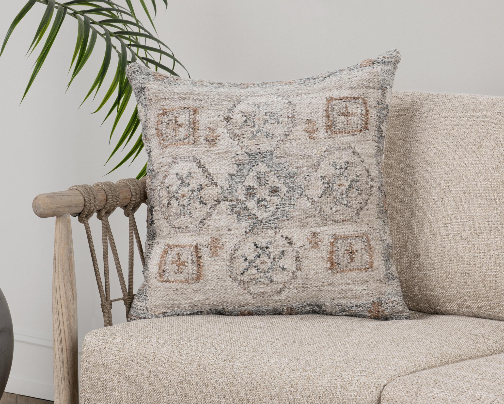 Performance Lukens 22x22 - Gray Multi