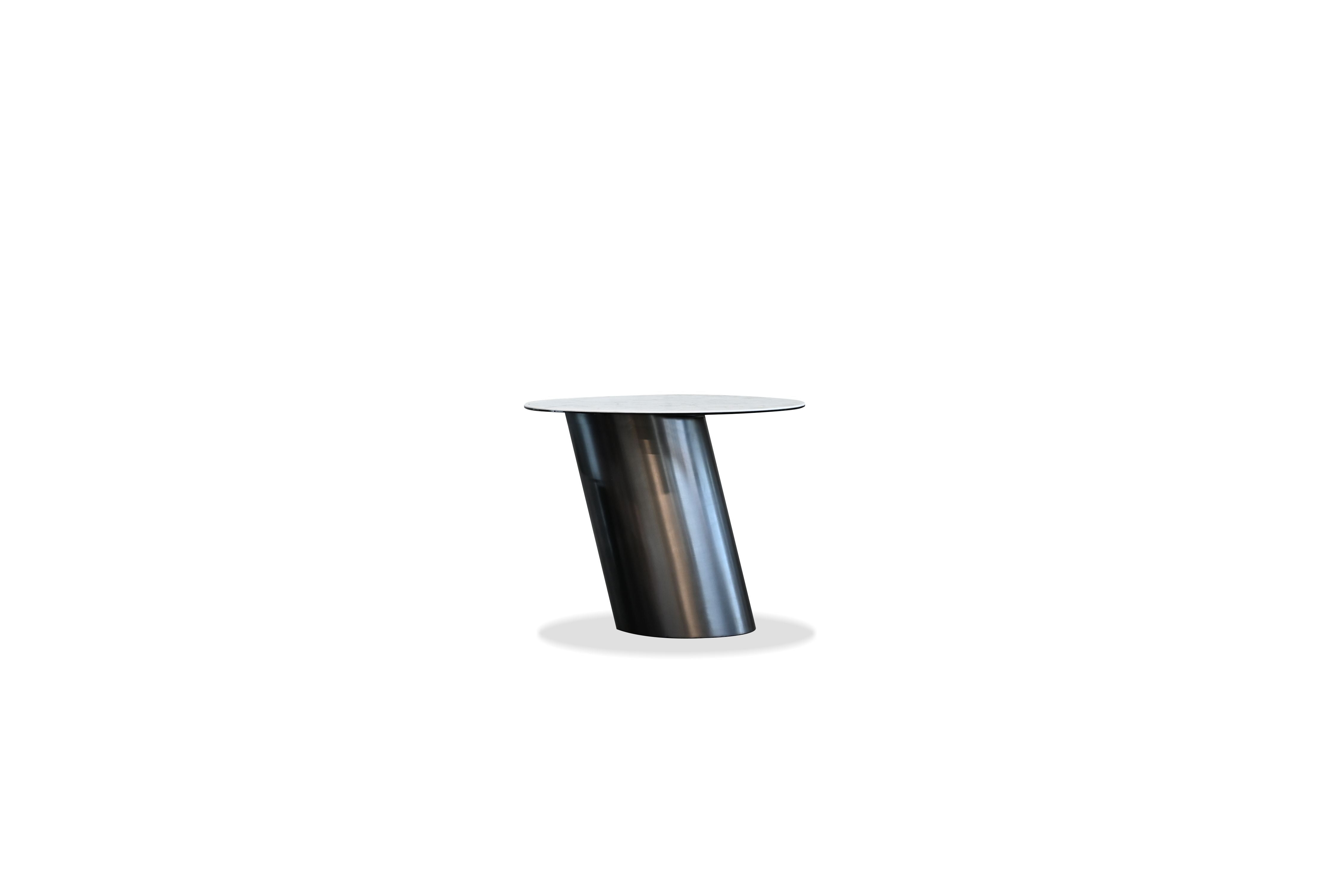 Leen End Table