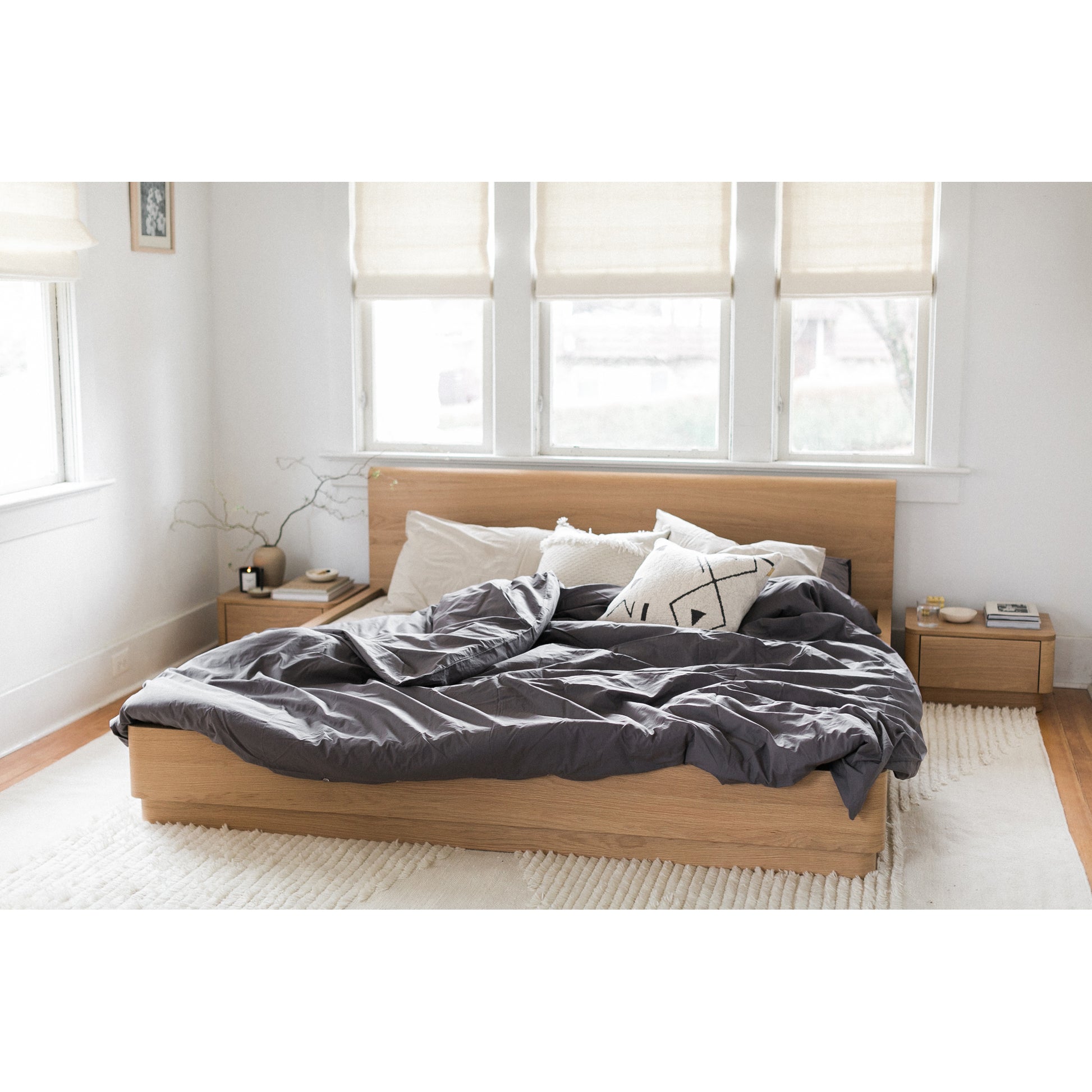 Round Off Queen Bed Light Oak Brown by Moe's Home Collection - view 2