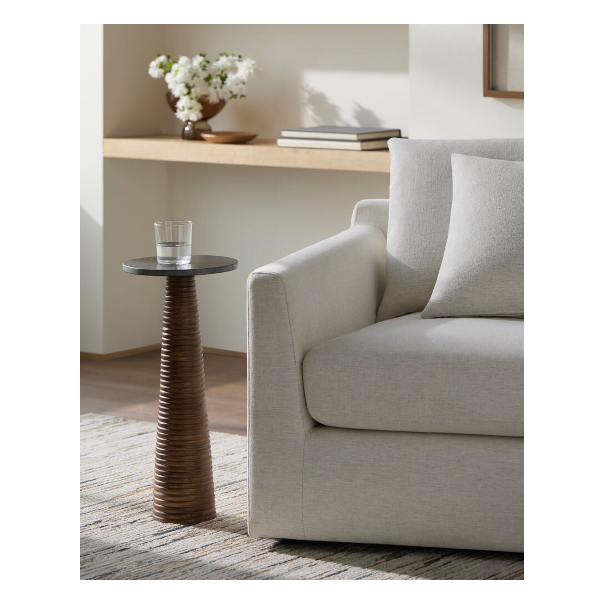 Ania End Table ANIA-001 - styleshot