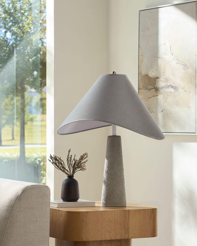 Apuila Accent Table Lamp API-009 - styleshot