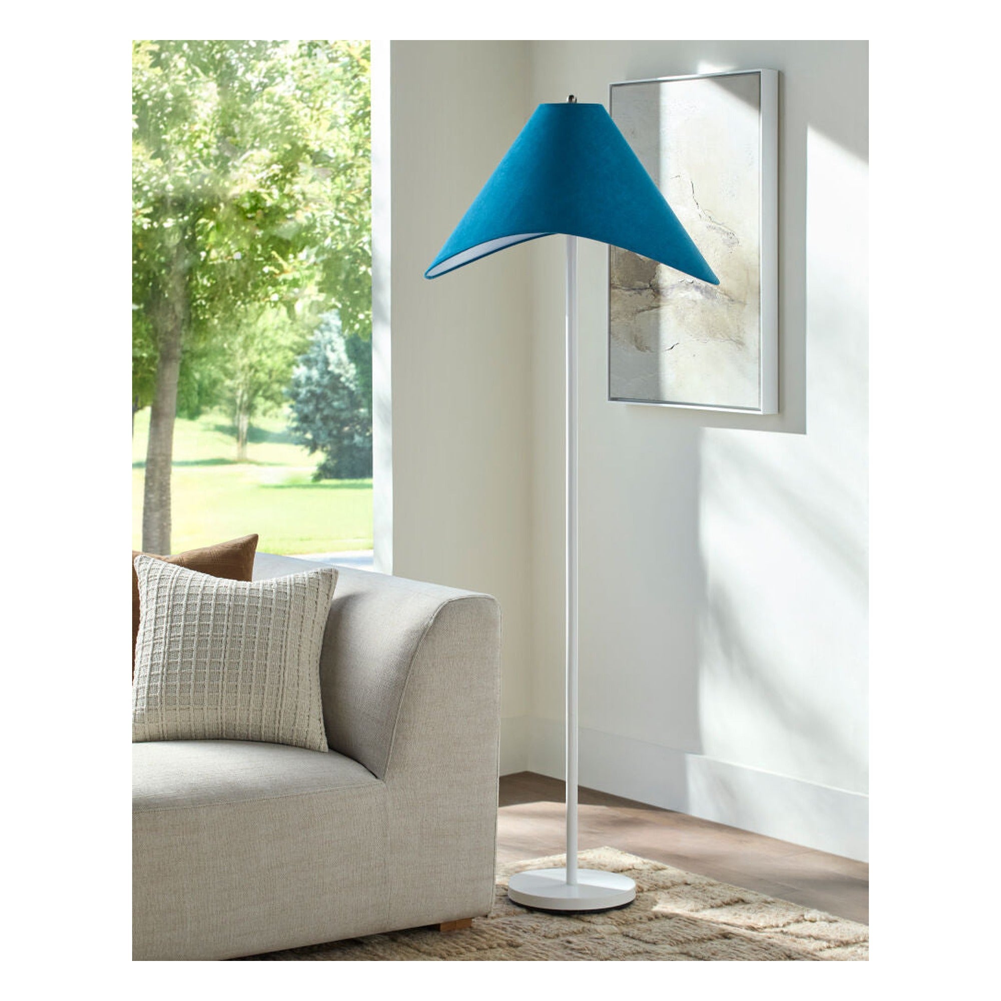 Apuila Accent Floor Lamp API-010 - styleshot