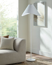 Apuila Accent Floor Lamp API-013 - styleshot