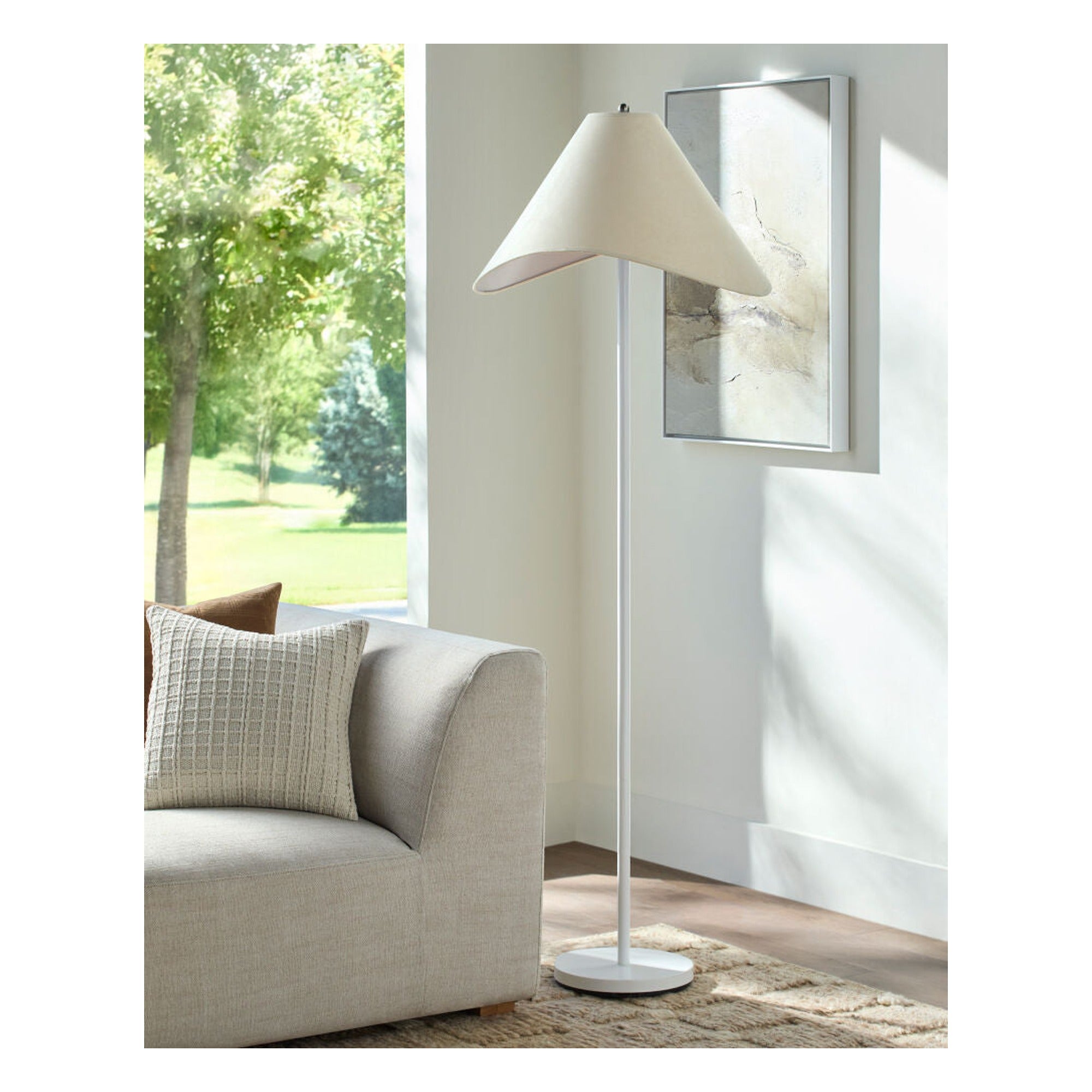 Apuila Accent Floor Lamp API-017 - styleshot