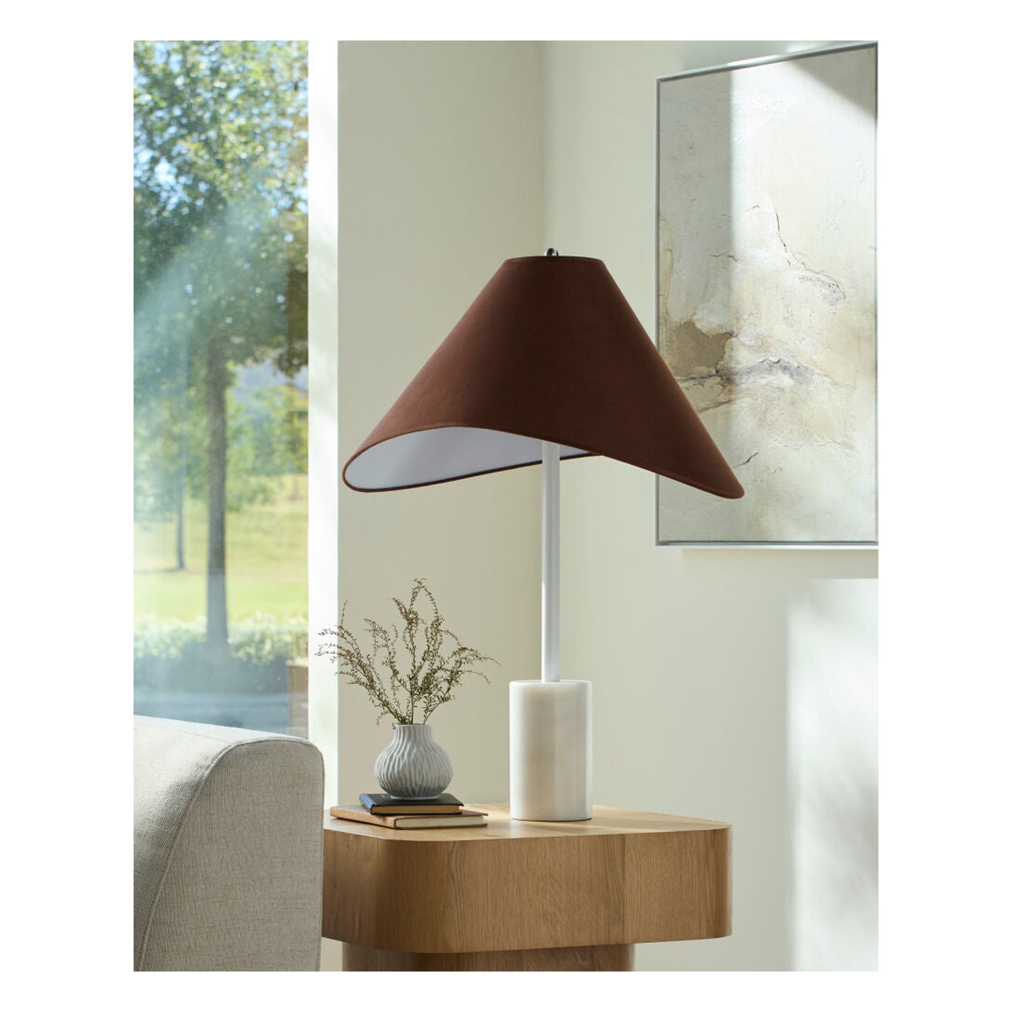 Apuila Accent Table Lamp API-020 - styleshot