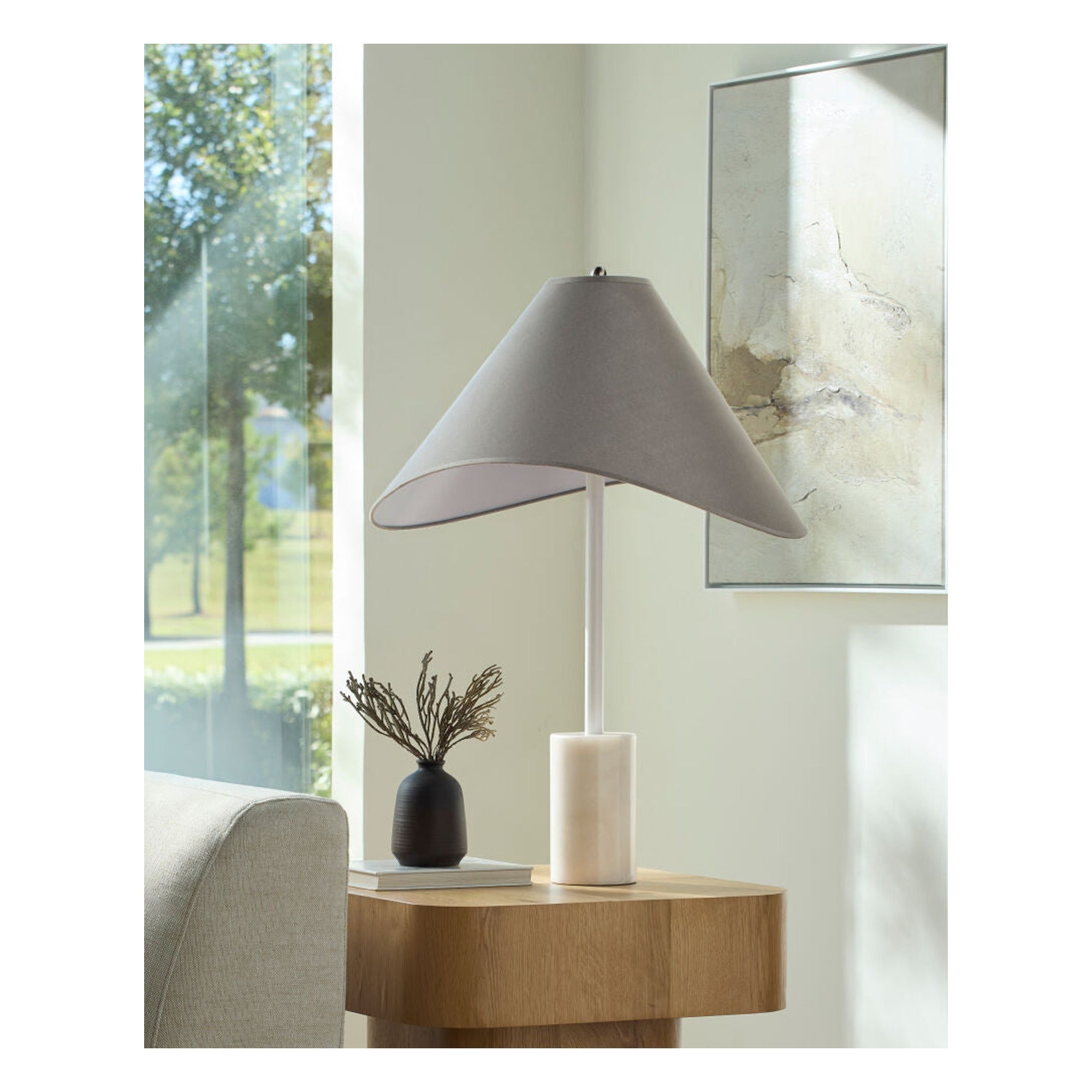Apuila Accent Table Lamp API-022 - styleshot